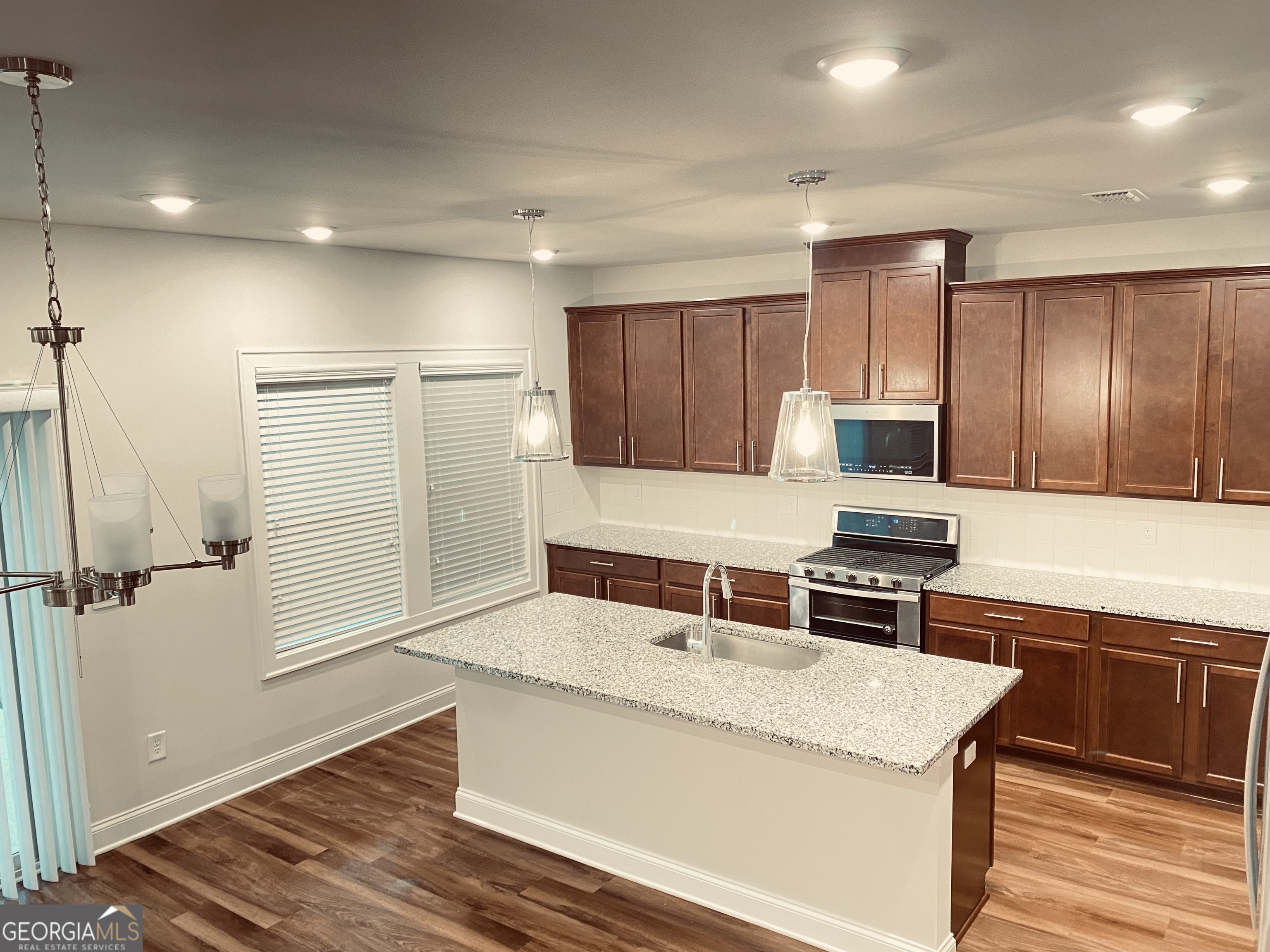3290 Summerpoint Crossing Property Photo 10