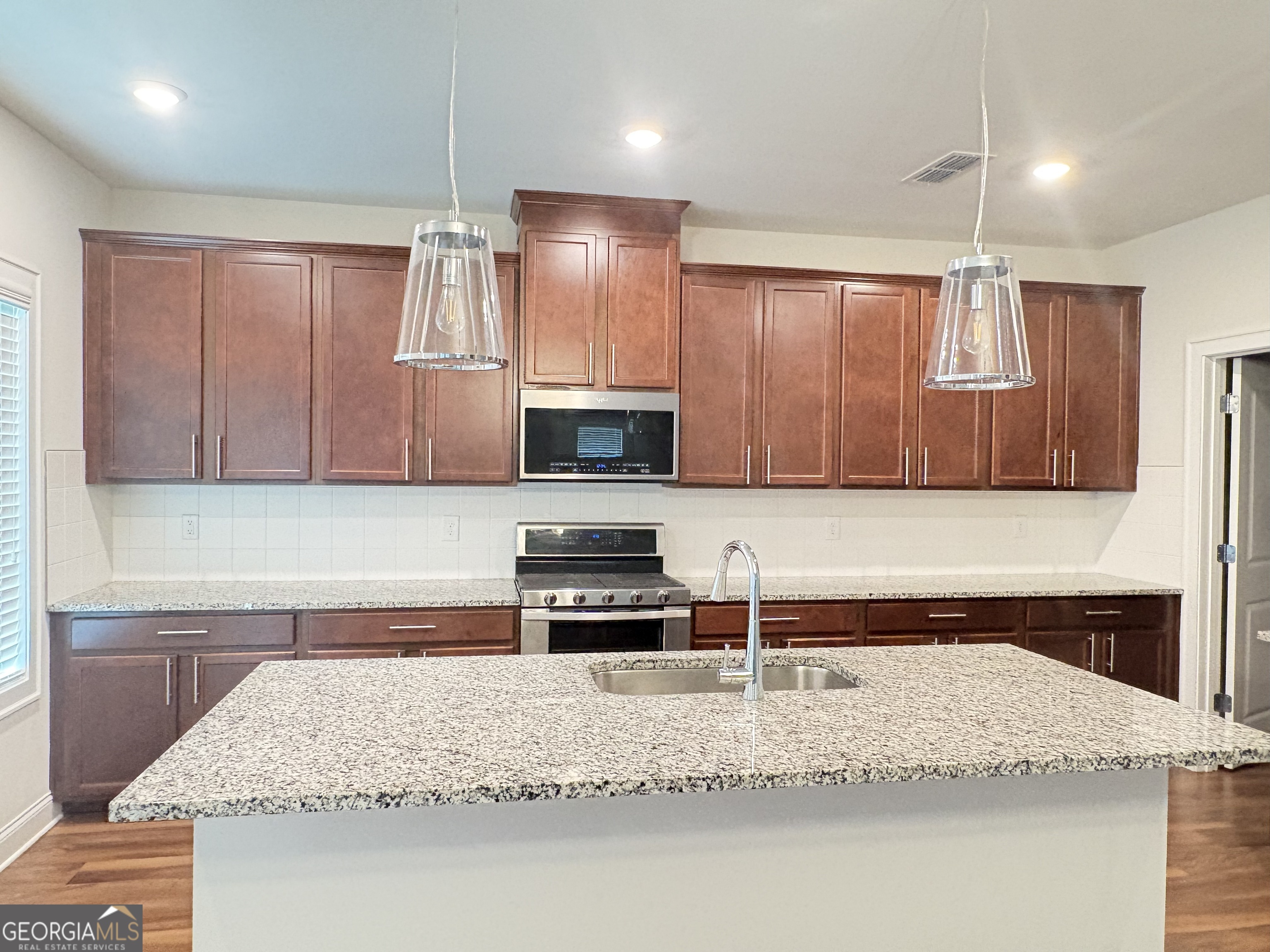 3290 Summerpoint Crossing Property Photo 11