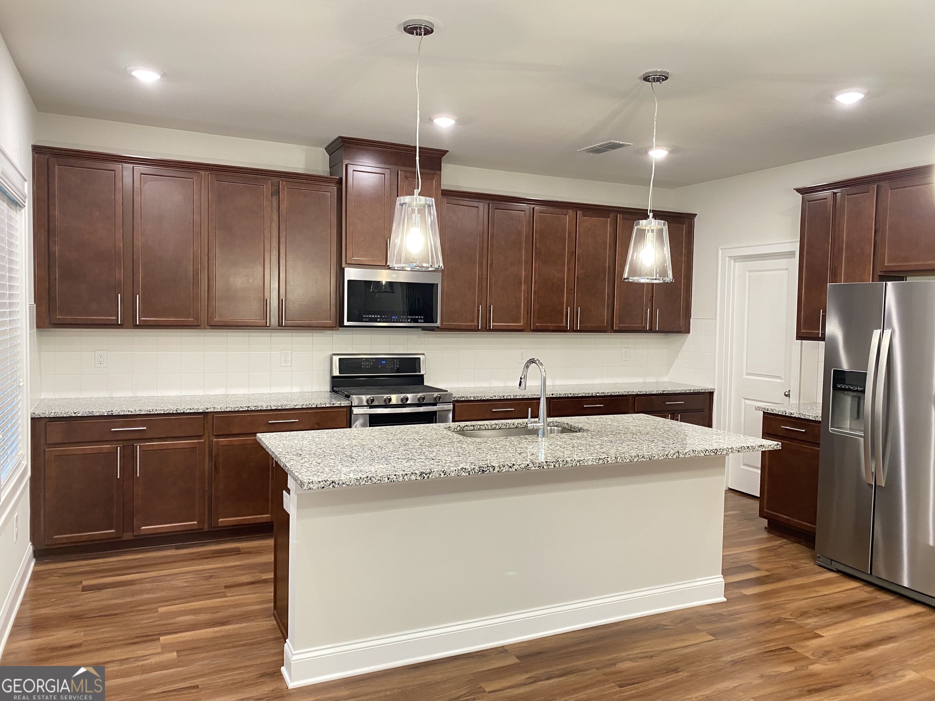 3290 Summerpoint Crossing Property Photo 13