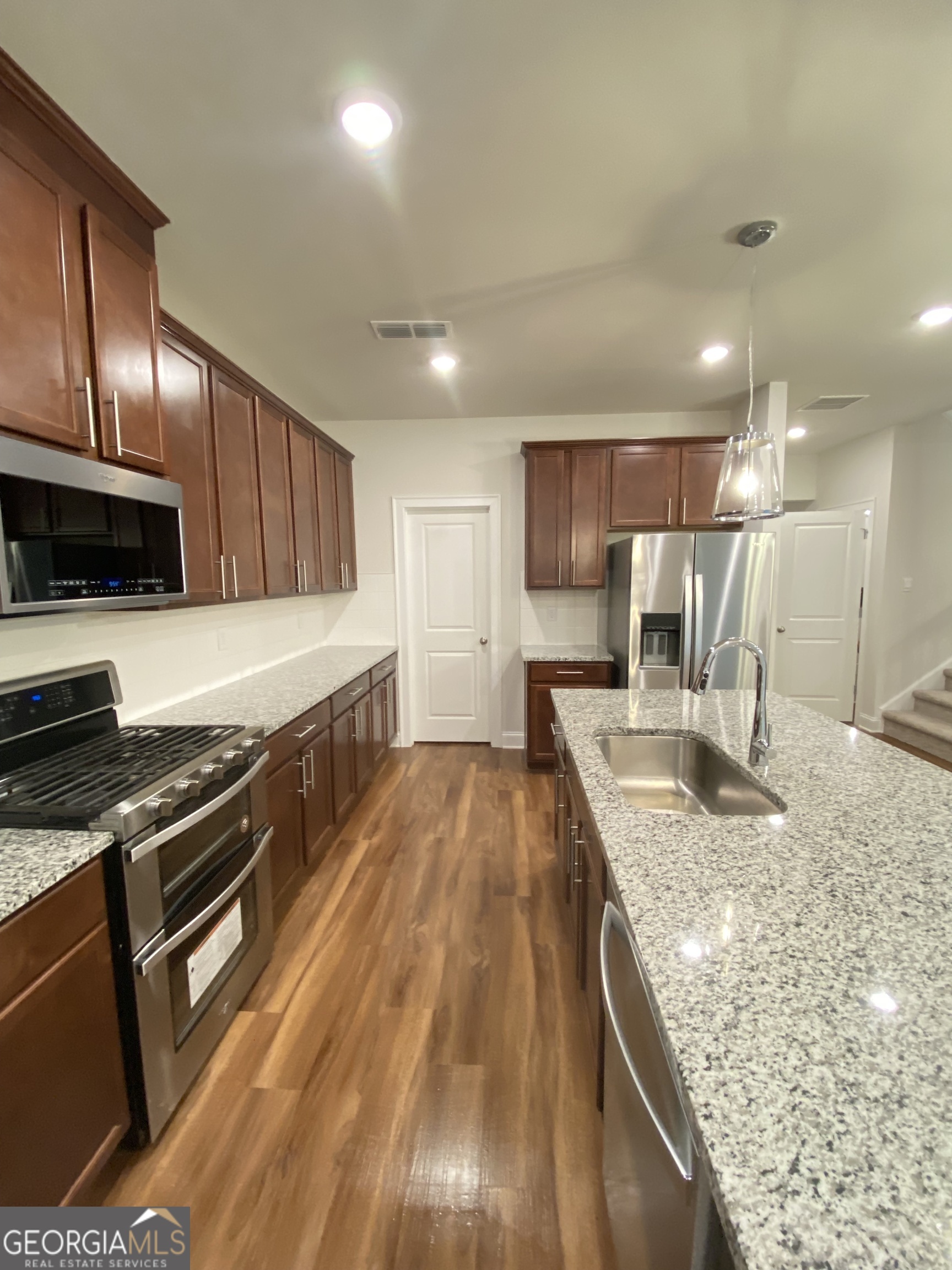 3290 Summerpoint Crossing Property Photo 14