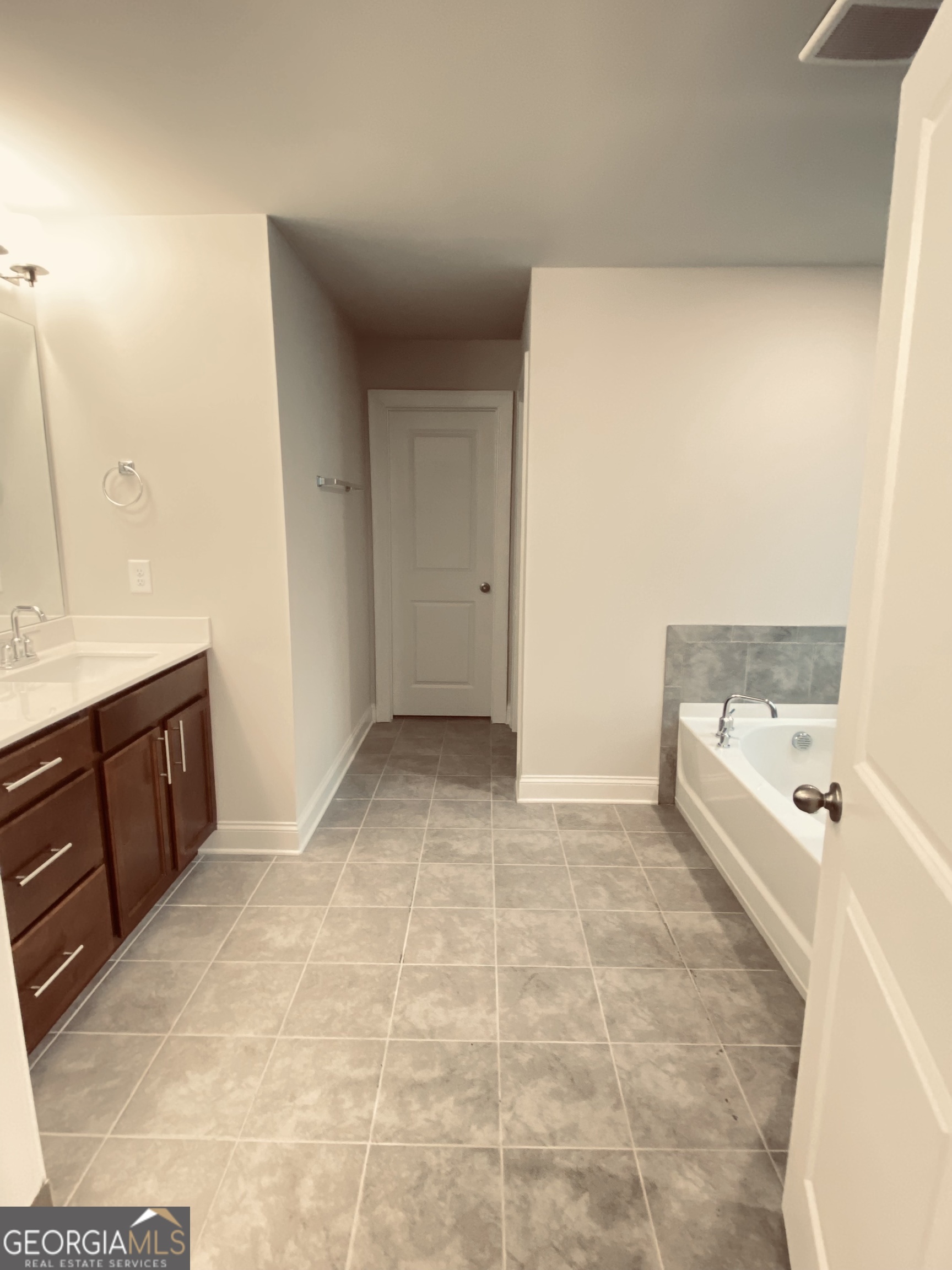 3290 Summerpoint Crossing Property Photo 29