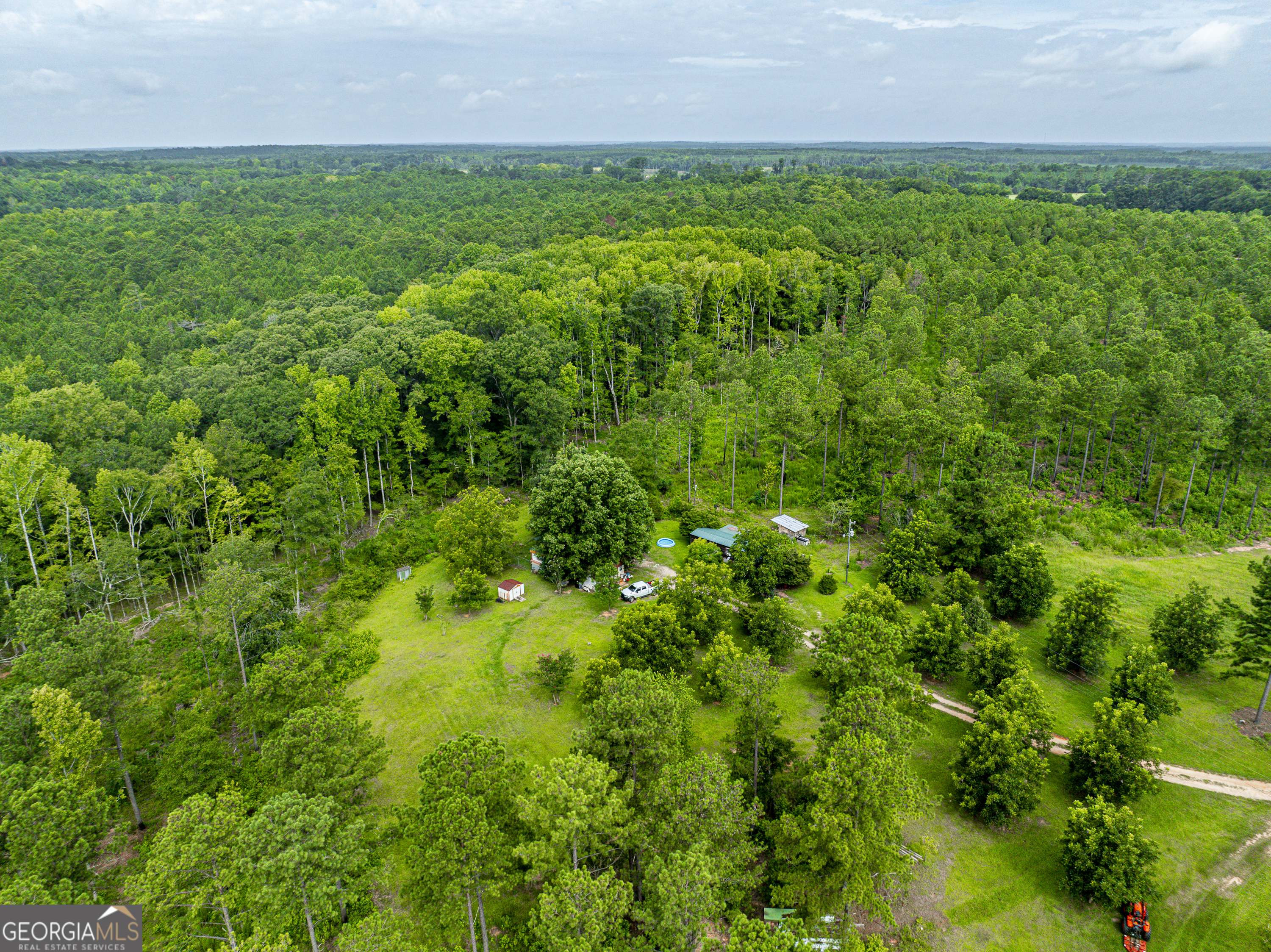 1052 Fortville Milledgeville Road Property Photo 3