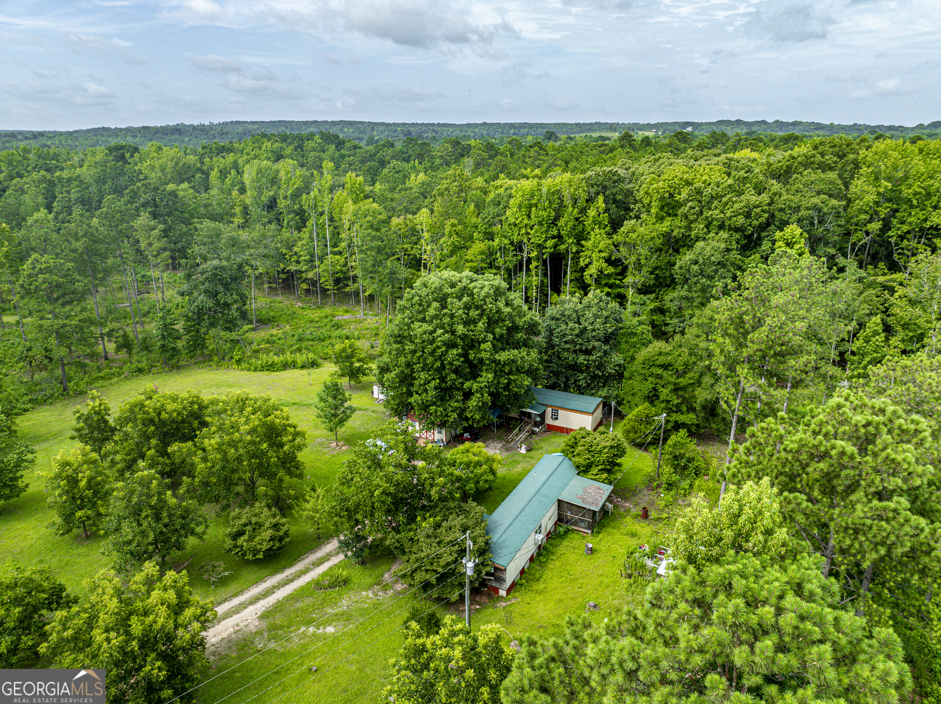 1052 Fortville Milledgeville Road Property Photo 5