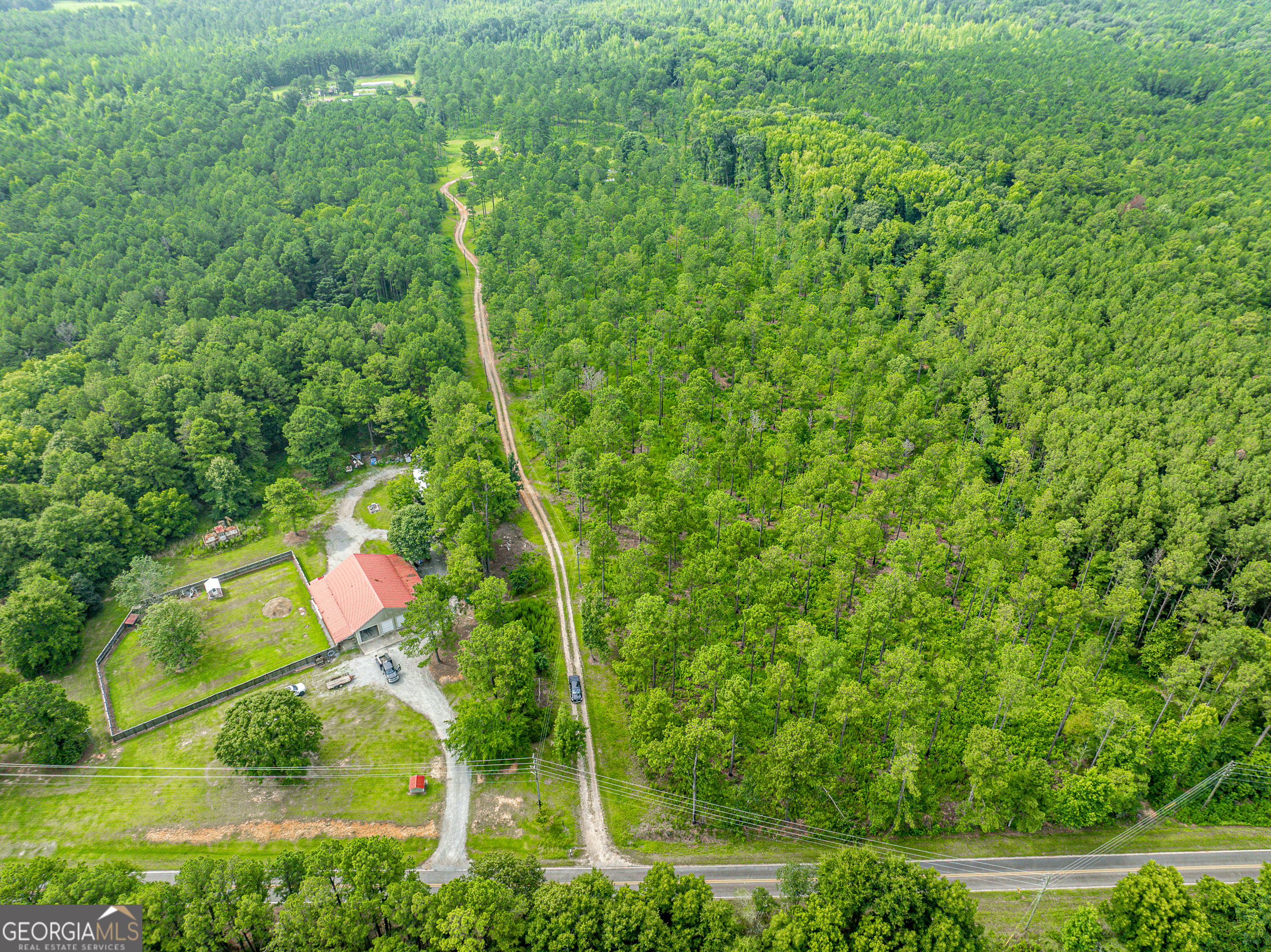 1052 Fortville Milledgeville Road Property Photo 10