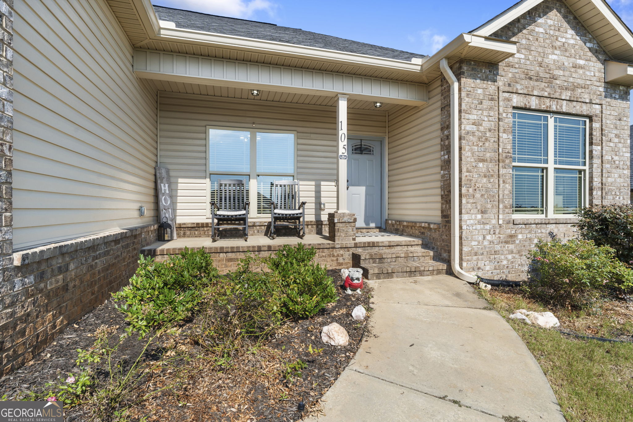 105 Exeter Way Property Photo 2