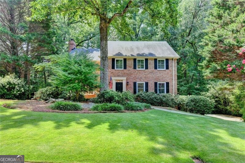 585 Cambridge Way Property Photo 1