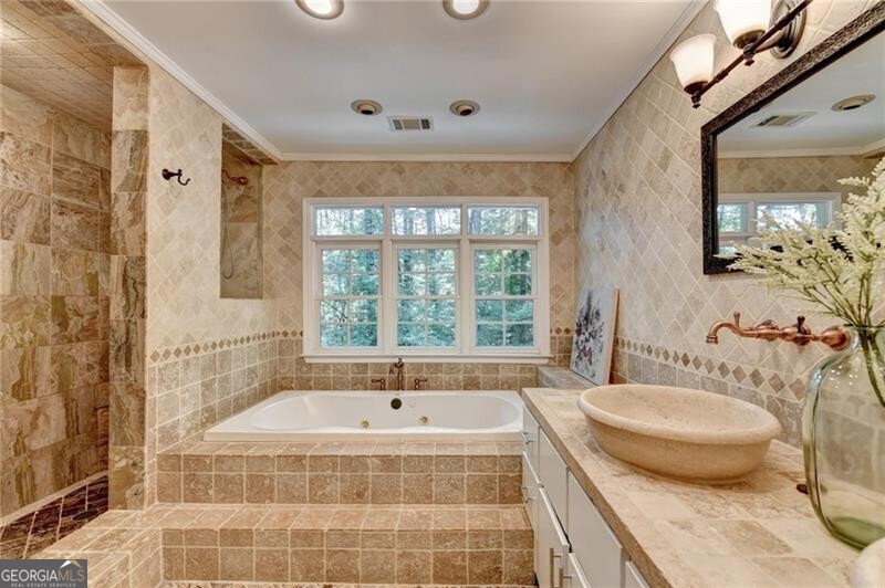 585 Cambridge Way Property Photo 41