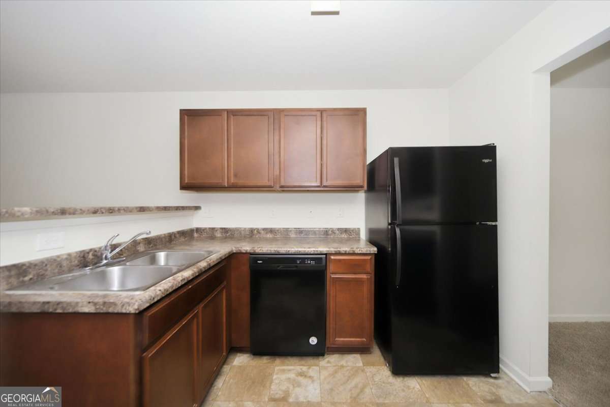2543 Piering Drive Property Photo 4