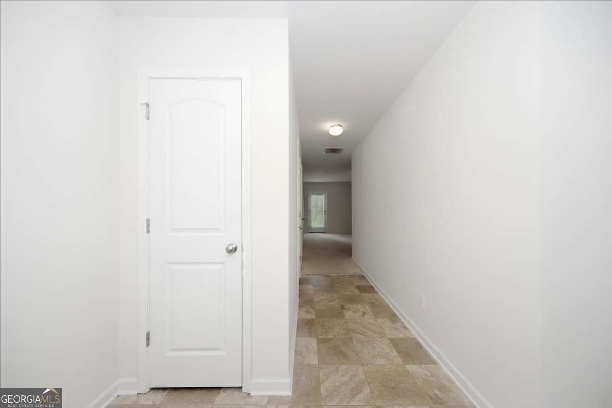 2543 Piering Drive Property Photo 10