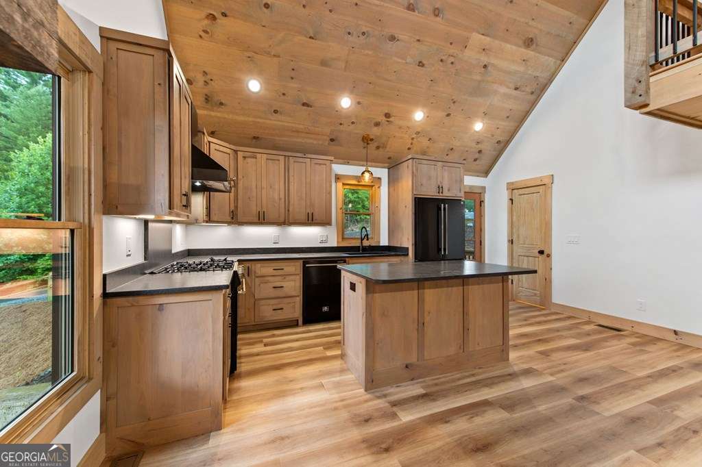 144 Highlands Gap Property Photo 9