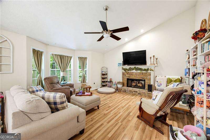 474 Spring Meadows Avenue Property Photo 7