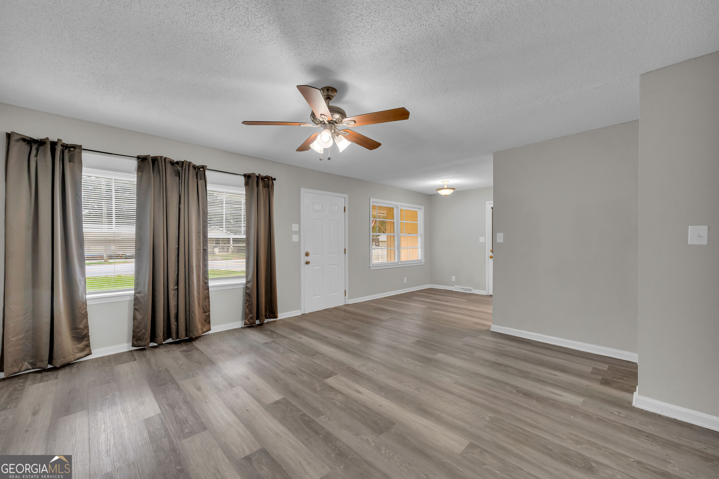 514 S Broad Street Property Photo 8