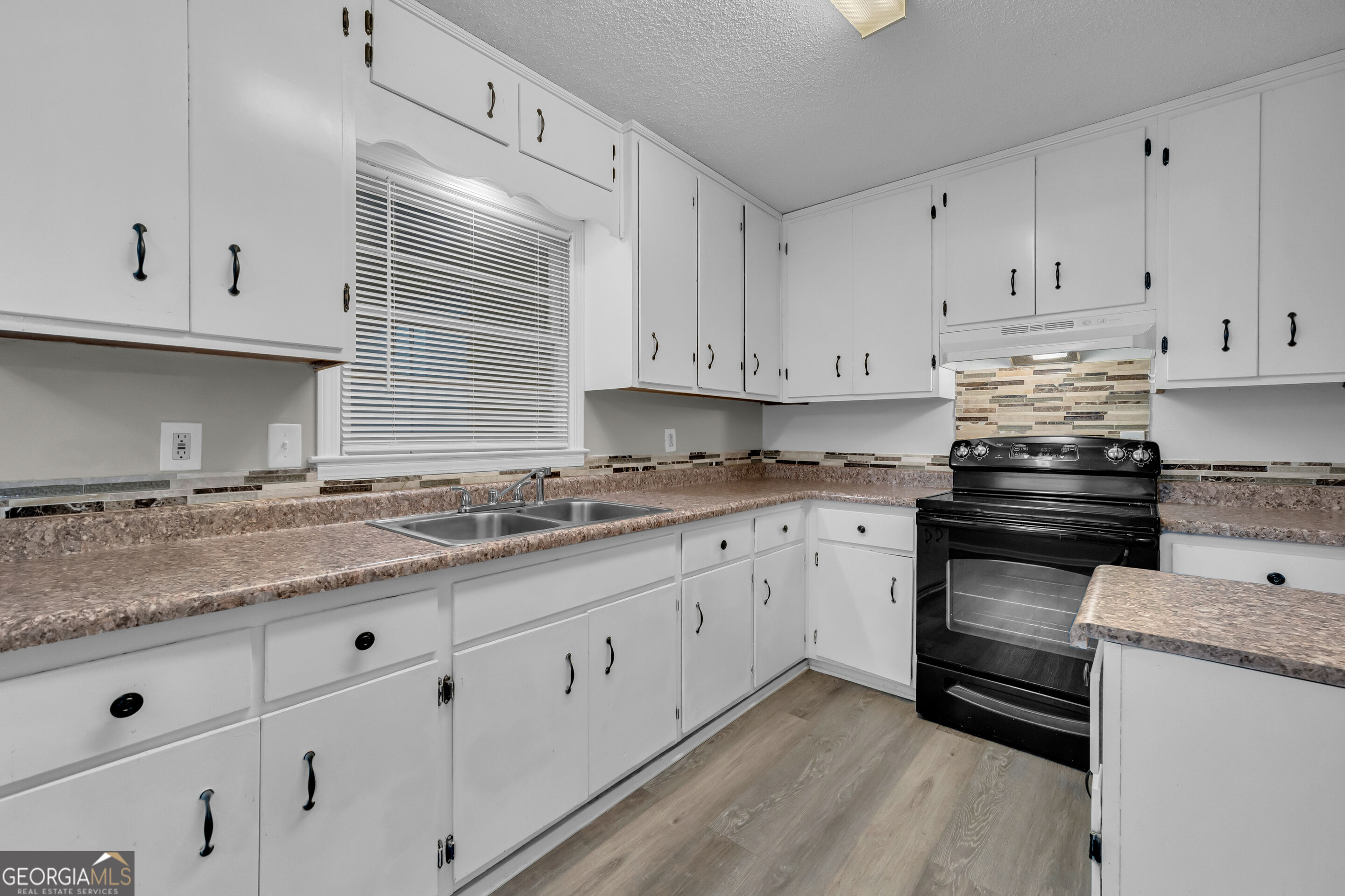514 S Broad Street Property Photo 14