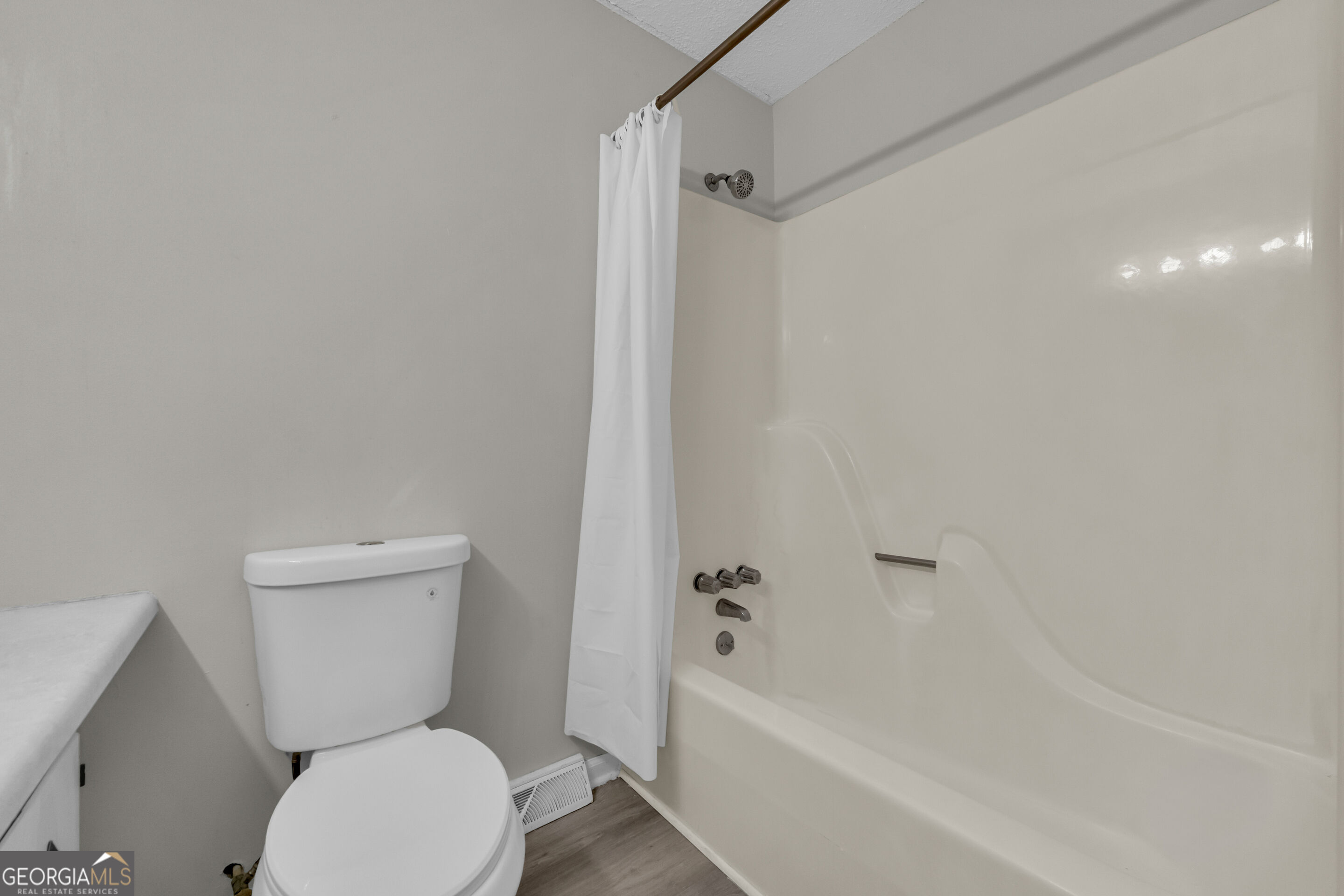514 S Broad Street Property Photo 18