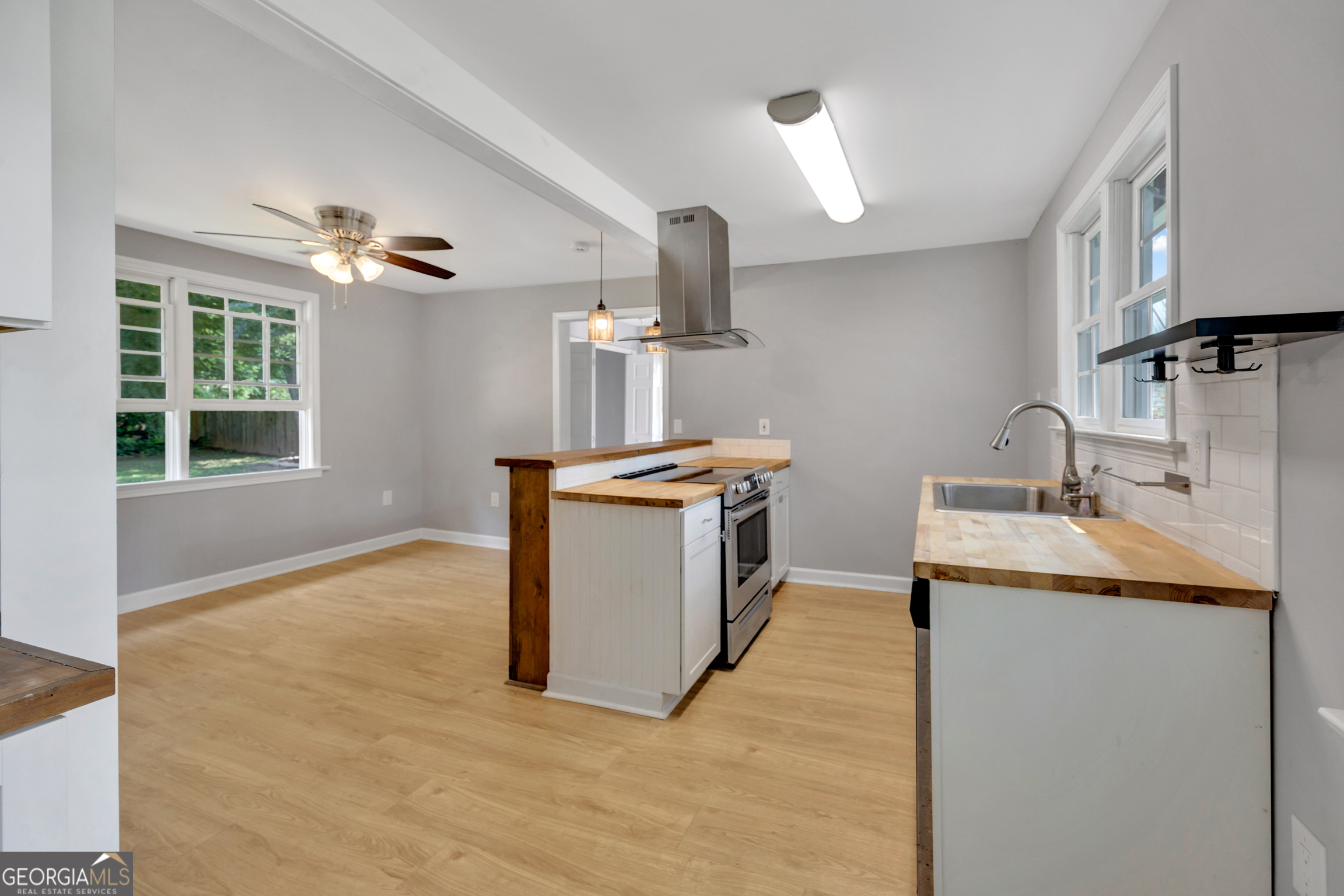 131 S Johnson Street Property Photo 8