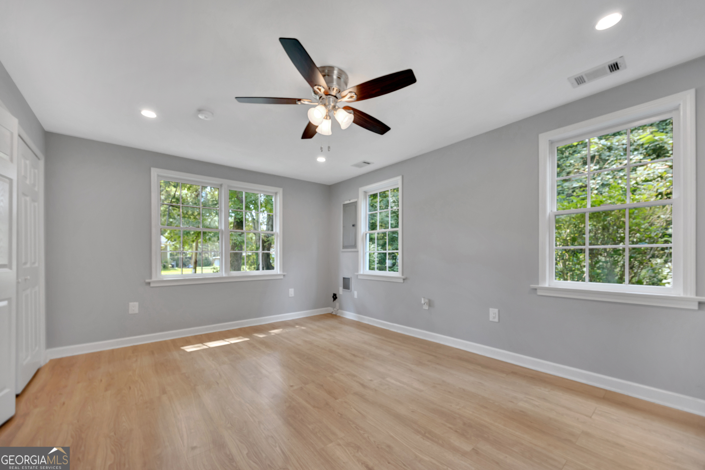 131 S Johnson Street Property Photo 16