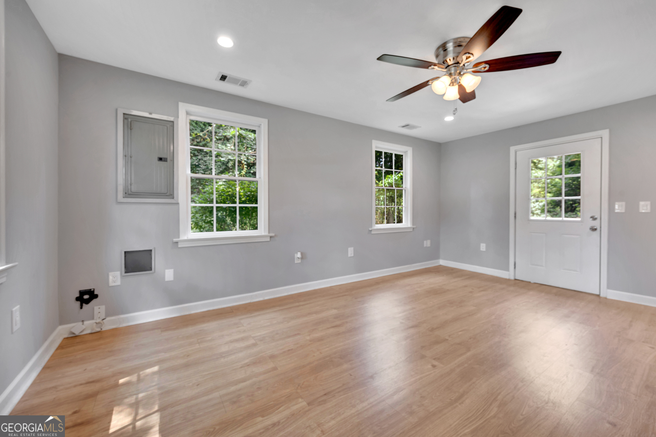 131 S Johnson Street Property Photo 18