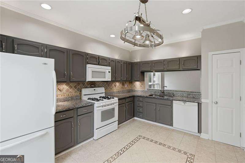 694 Shore View Property Photo 11