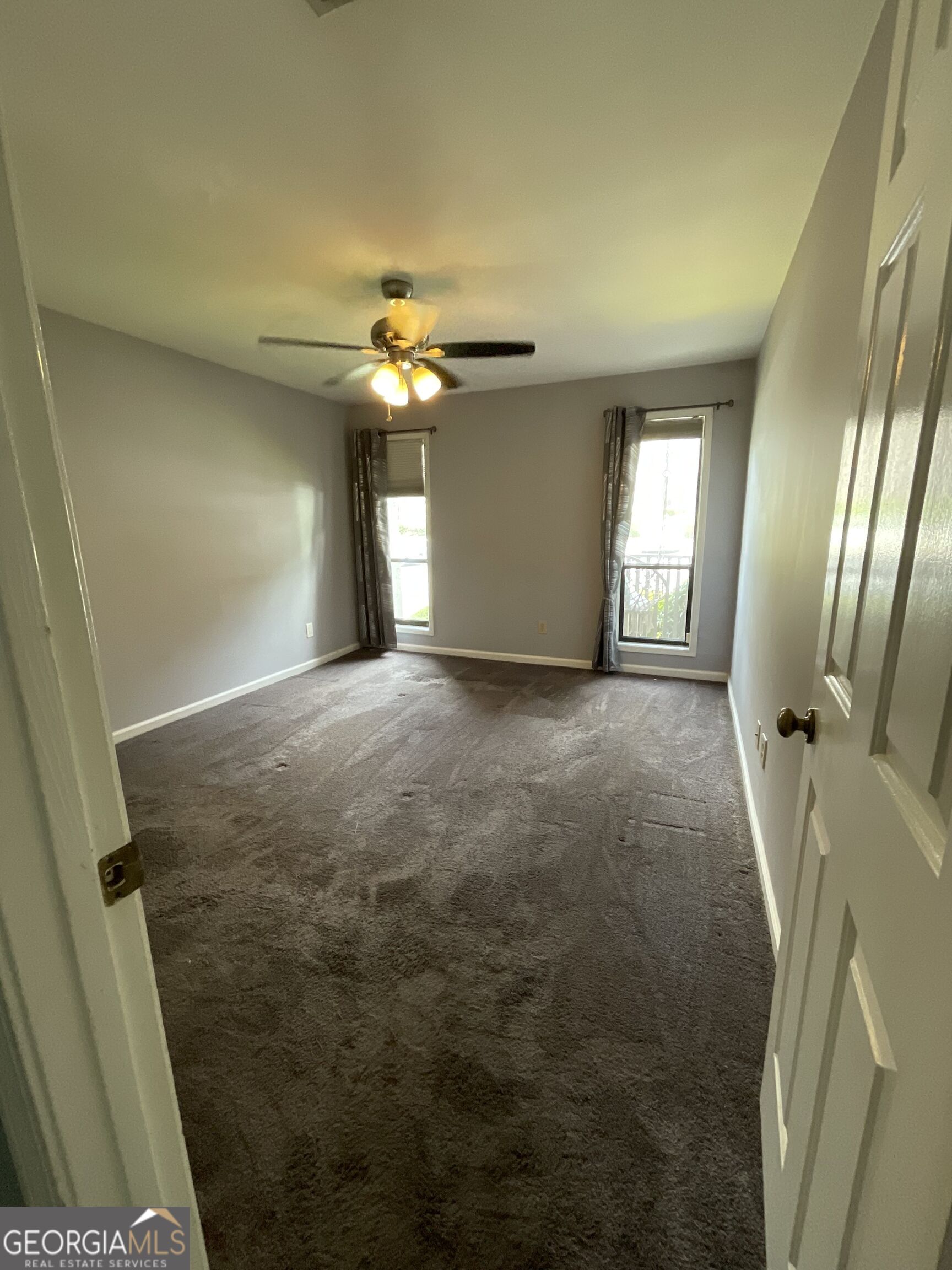 3969 Woodridge Way Property Photo 9