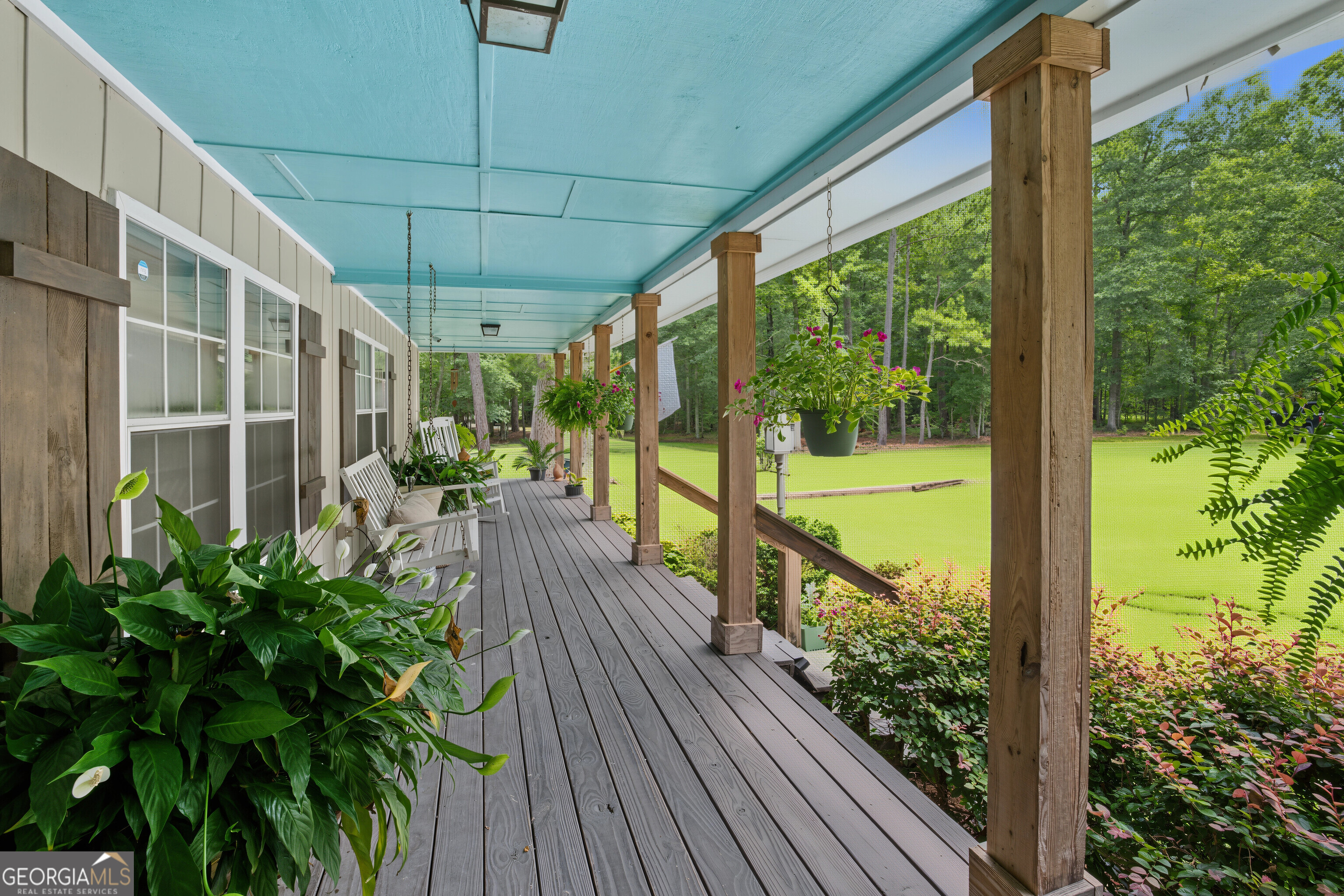 331 Clearwater Road Property Photo 8