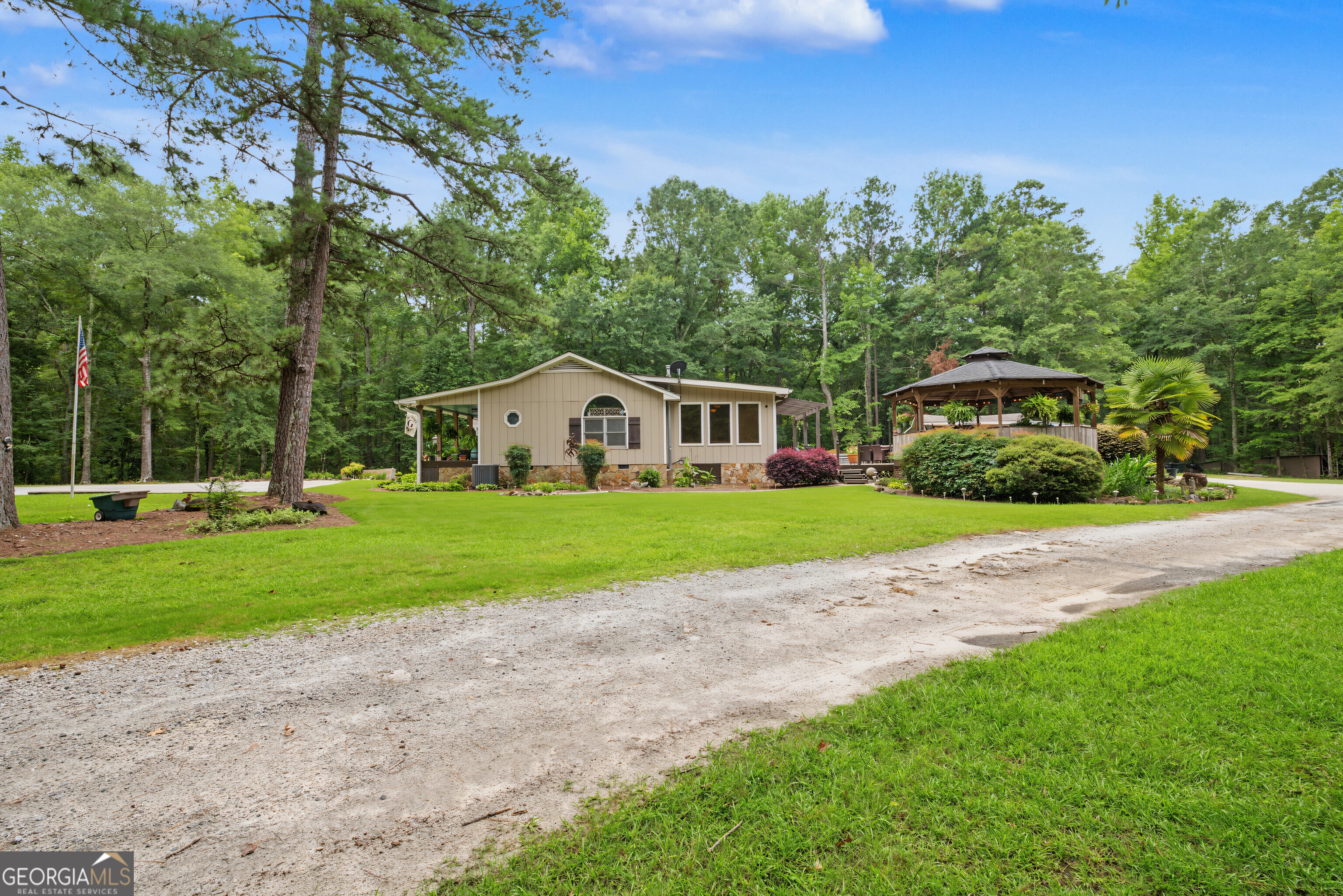331 Clearwater Road Property Photo 39