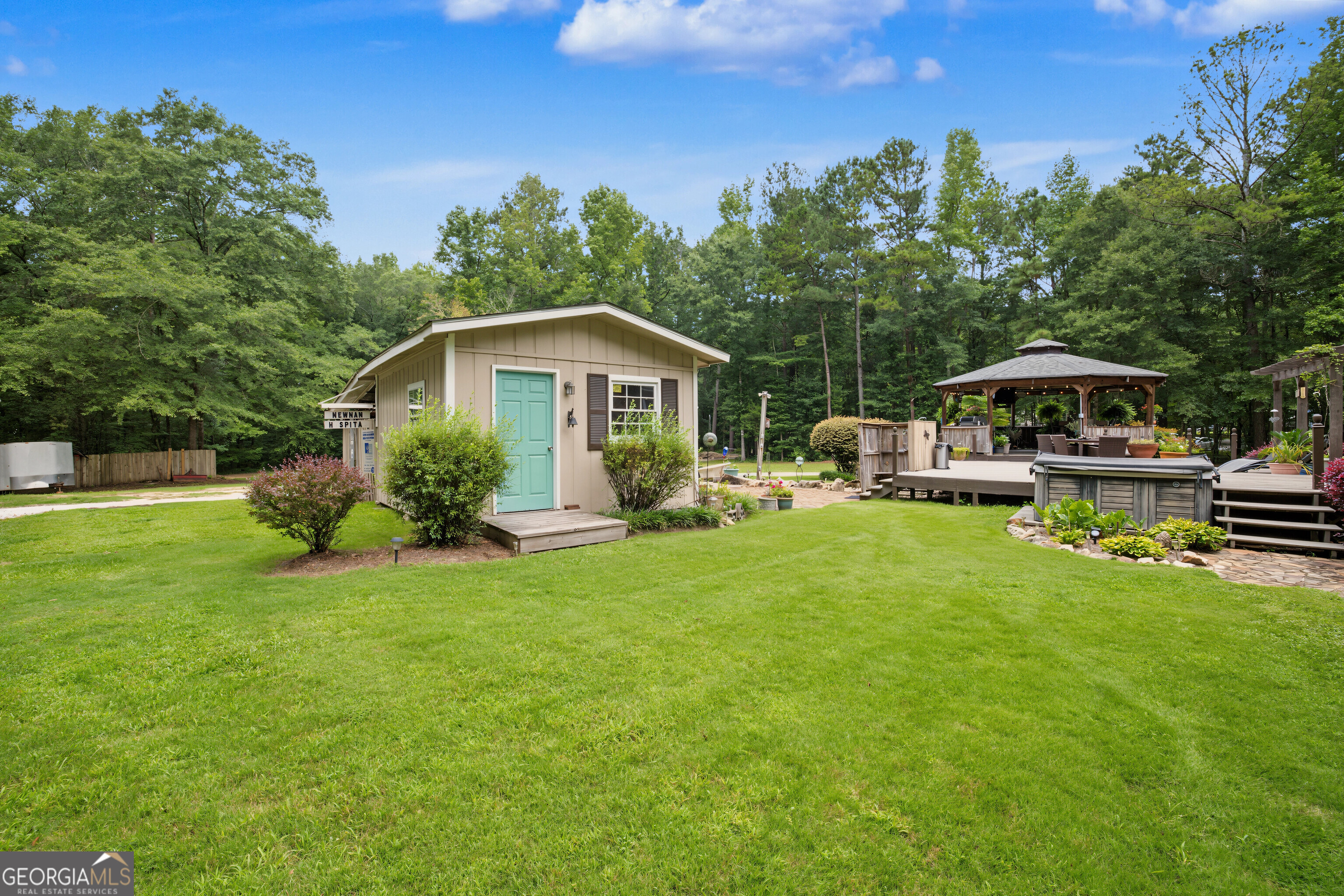 331 Clearwater Road Property Photo 44