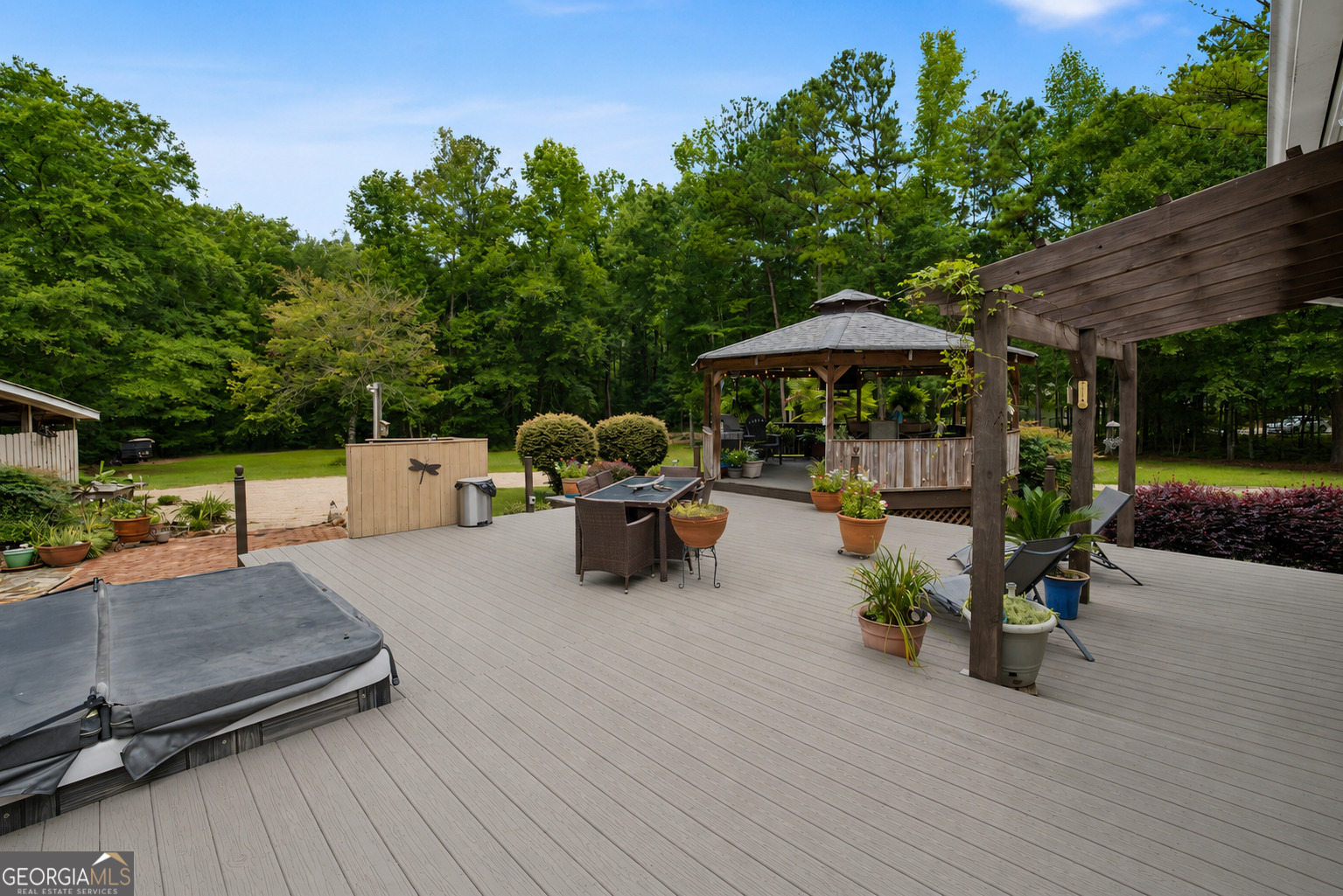 331 Clearwater Road Property Photo 49
