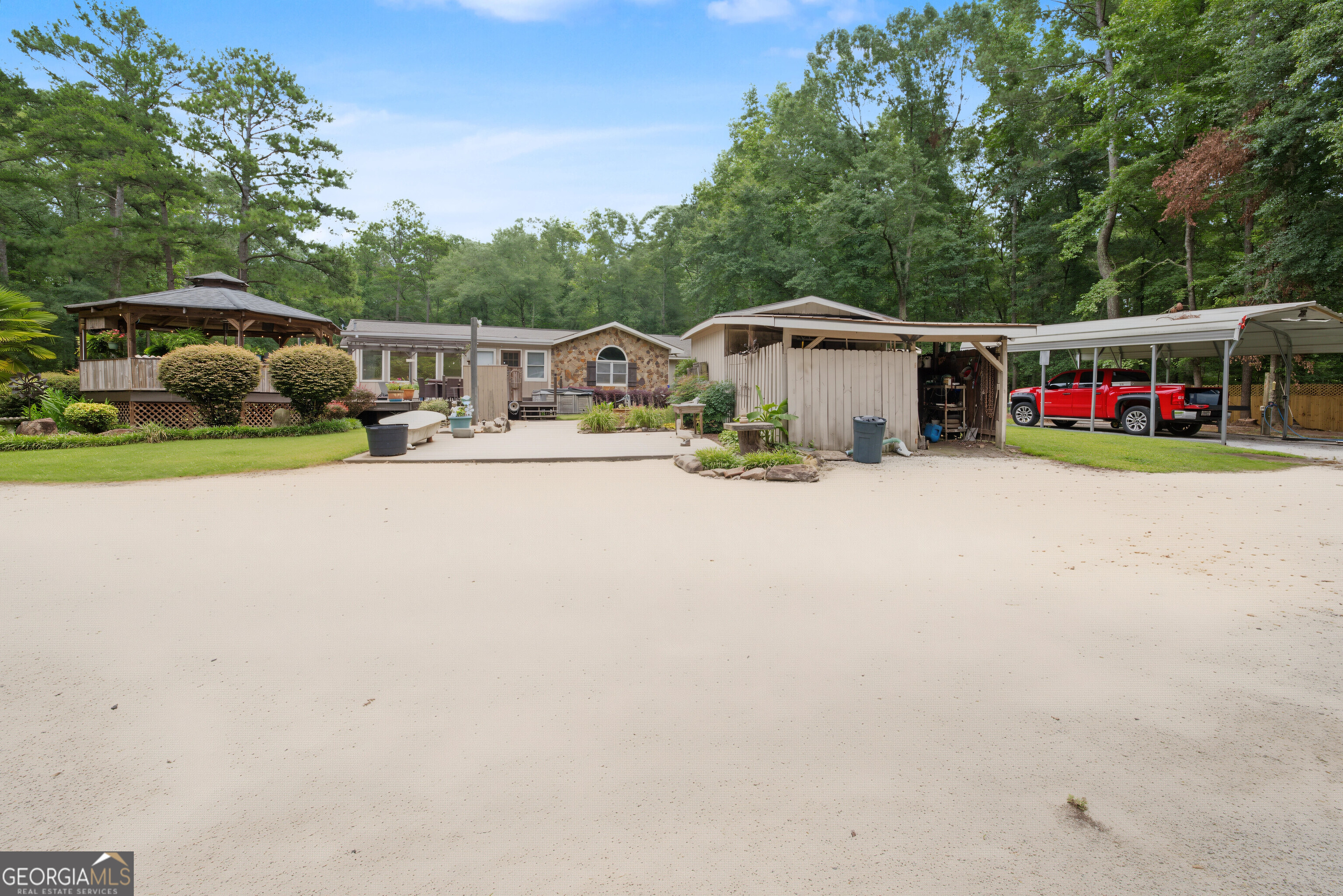 331 Clearwater Road Property Photo 52