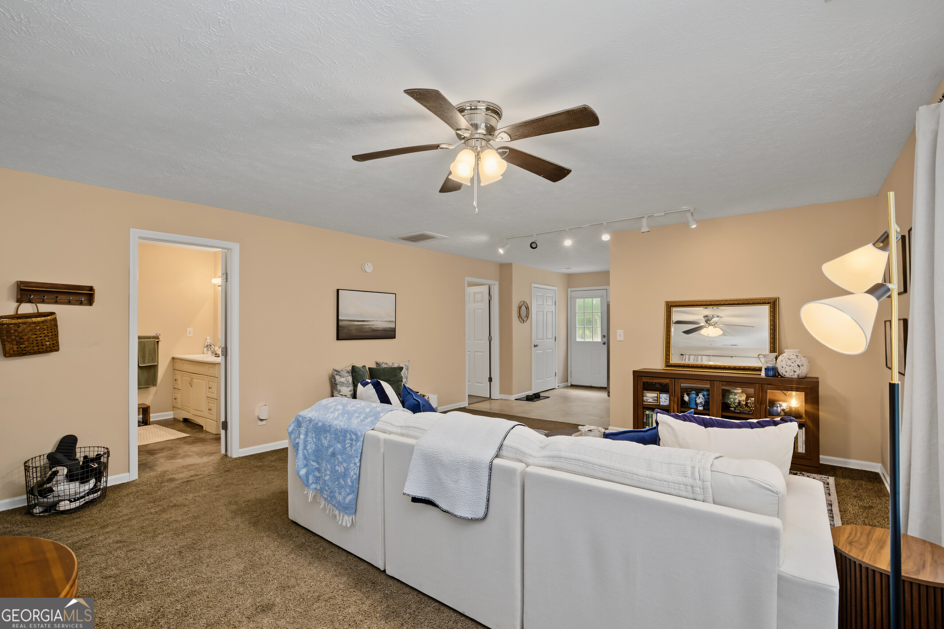 331 Clearwater Road Property Photo 58