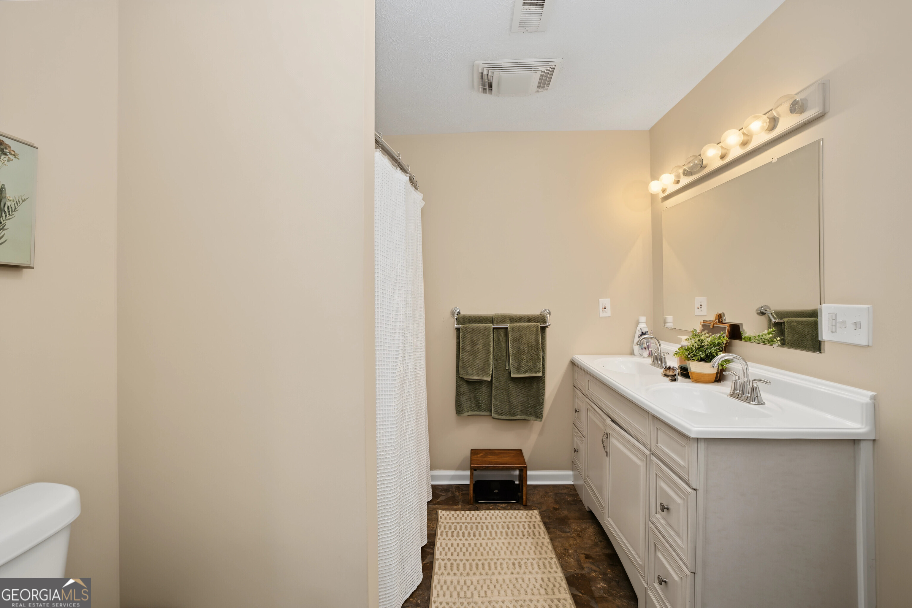 331 Clearwater Road Property Photo 66
