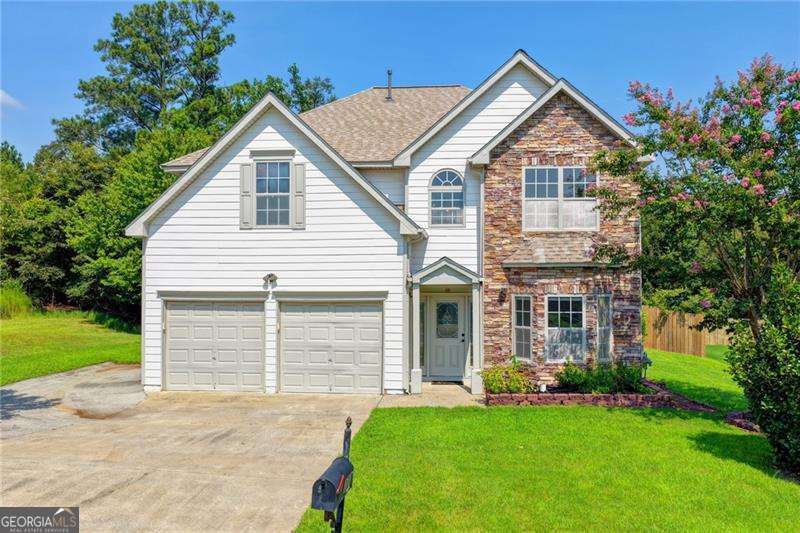 220 Nichols Drive Property Photo 2