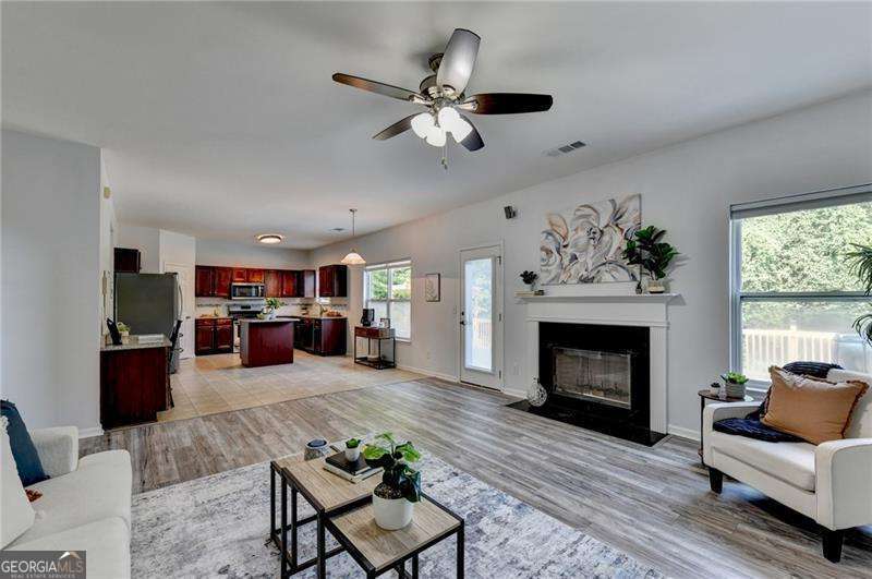 220 Nichols Drive Property Photo 4
