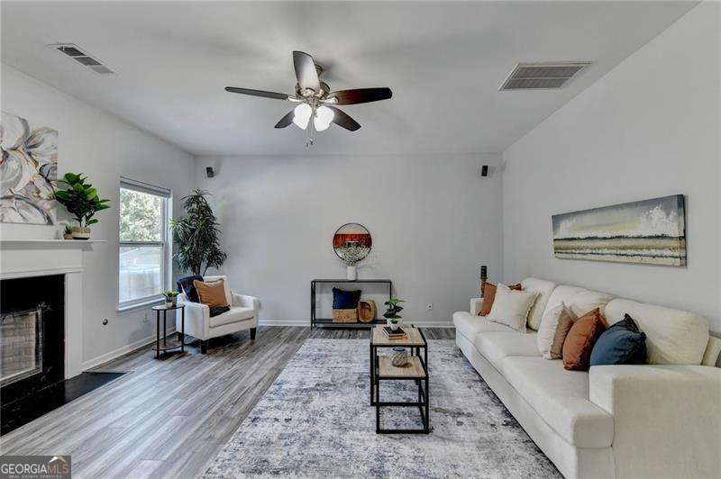 220 Nichols Drive Property Photo 6