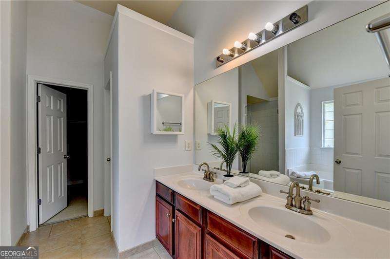 220 Nichols Drive Property Photo 42