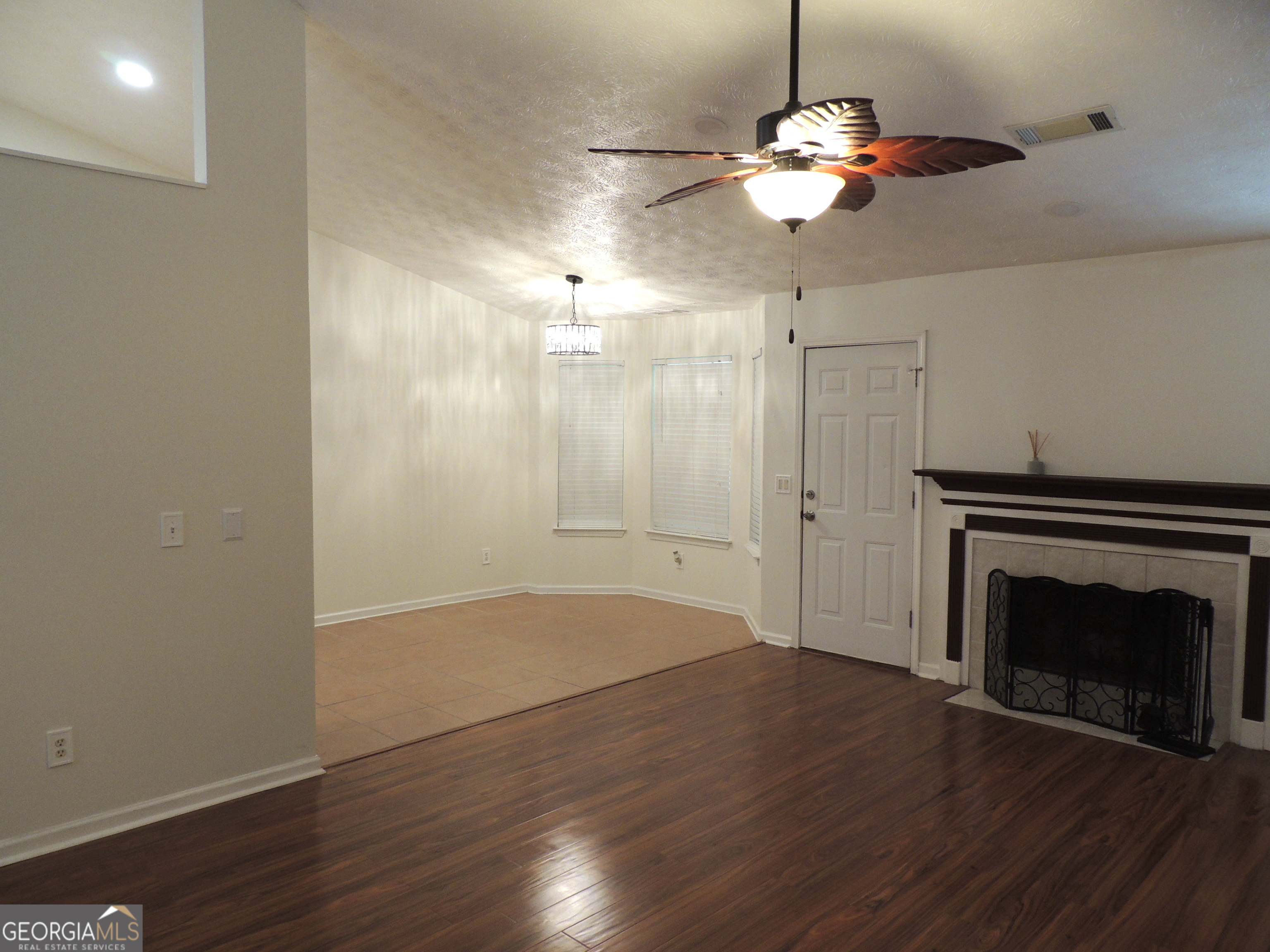 260 Mountainview Drive Property Photo 4