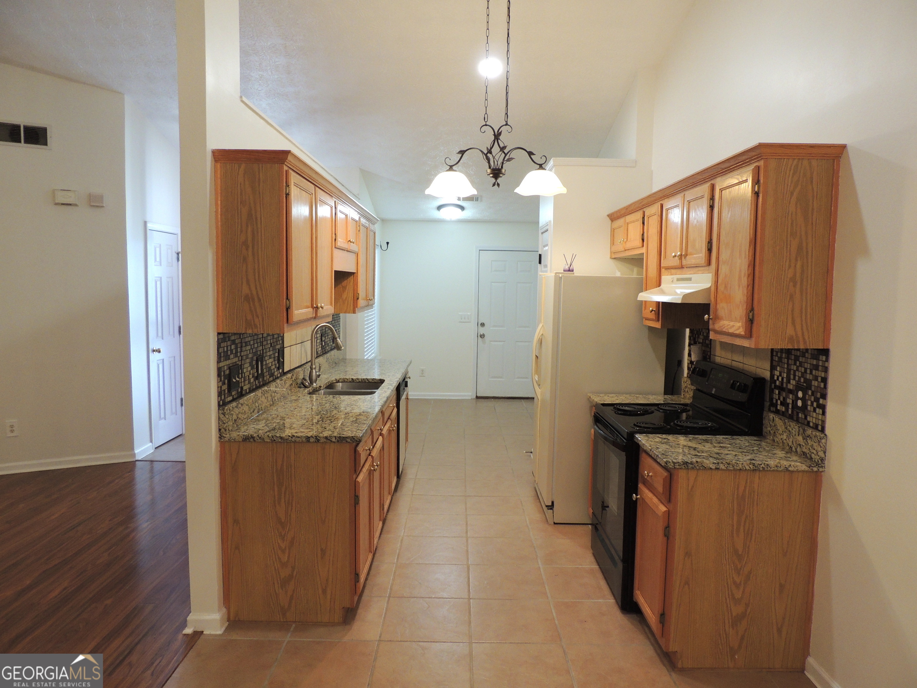 260 Mountainview Drive Property Photo 6