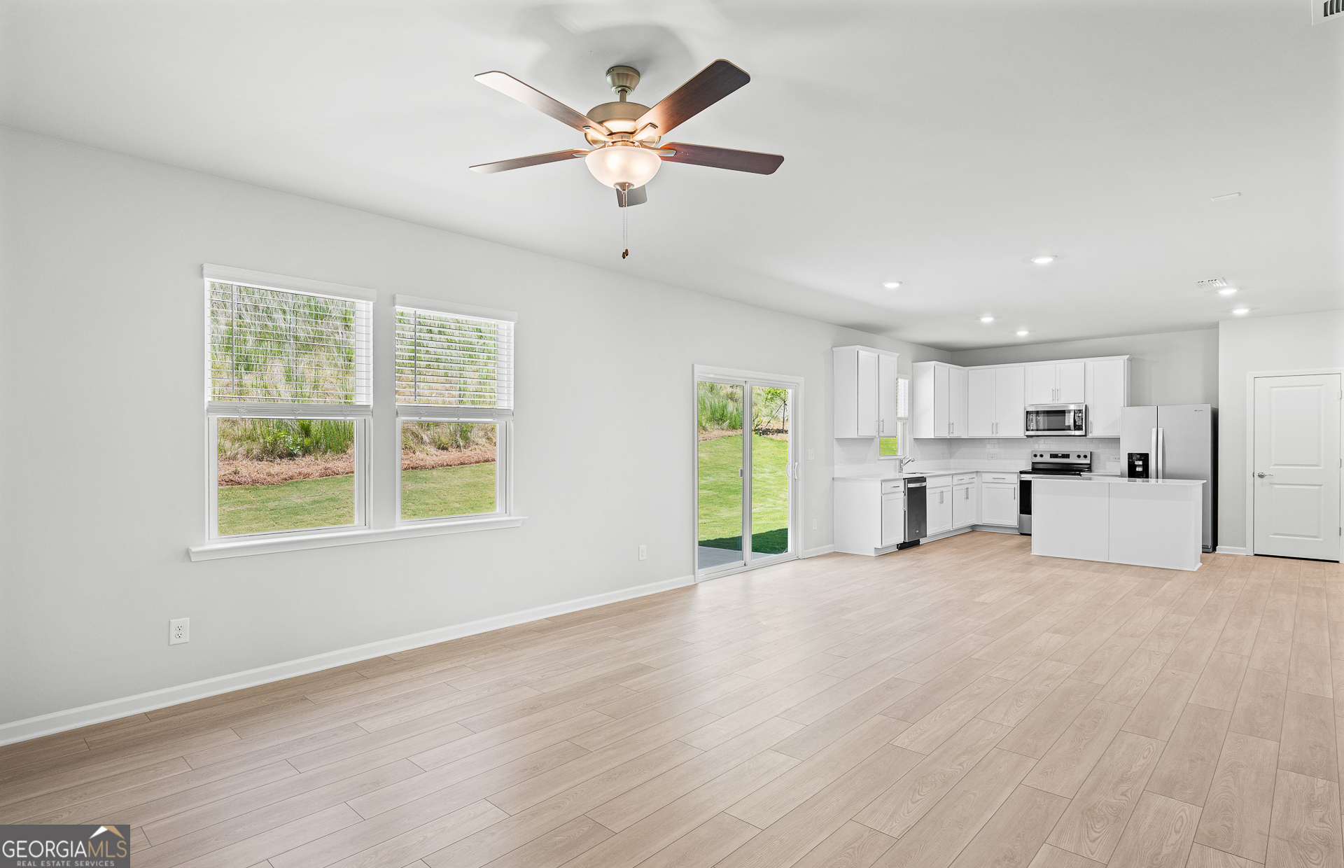3076 Orwell Drive Property Photo 6