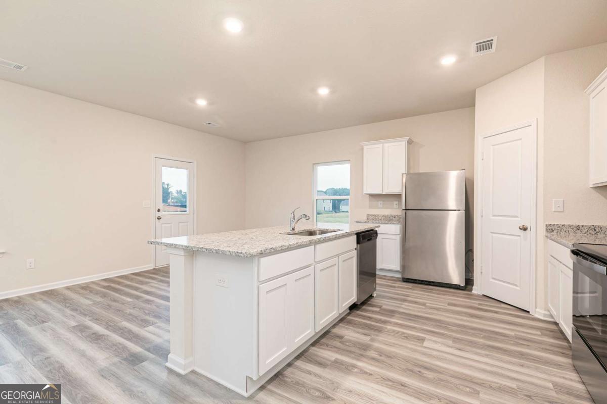 110 Howell Drive Property Photo 8