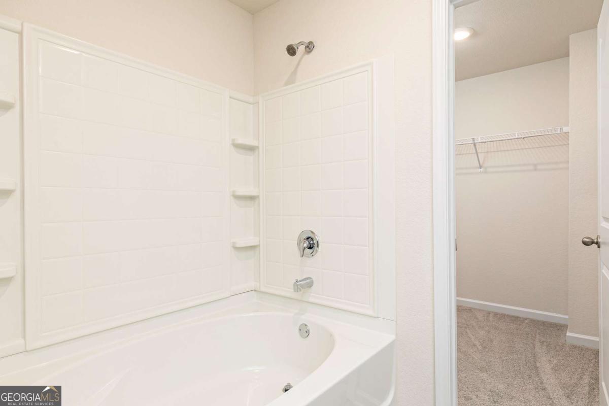 110 Howell Drive Property Photo 14