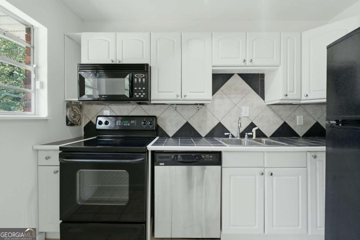 510 Coventry Road # 3c Property Photo 14