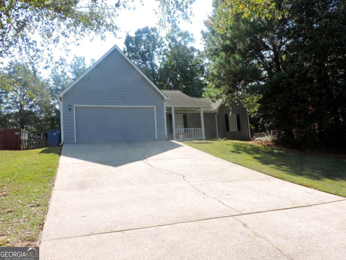 1504 Melody Ridge Court NE Property Photo 1