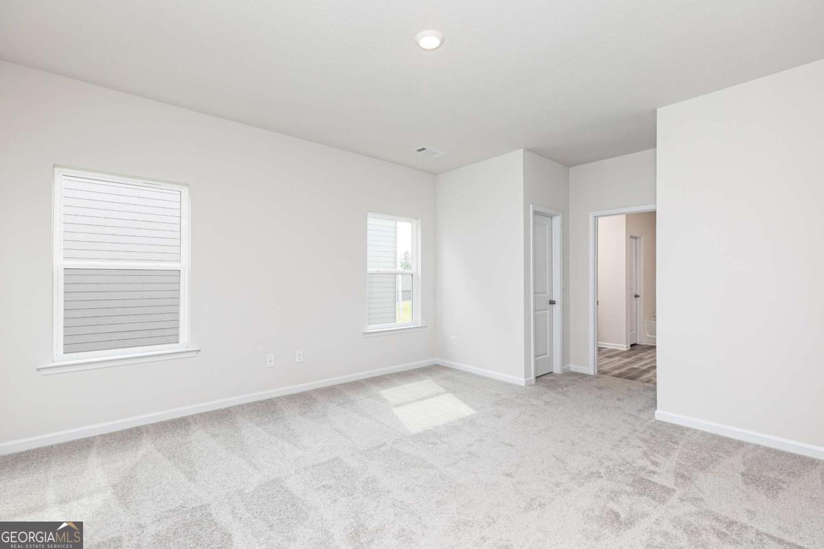 387 Sand Dune Way Property Photo 4