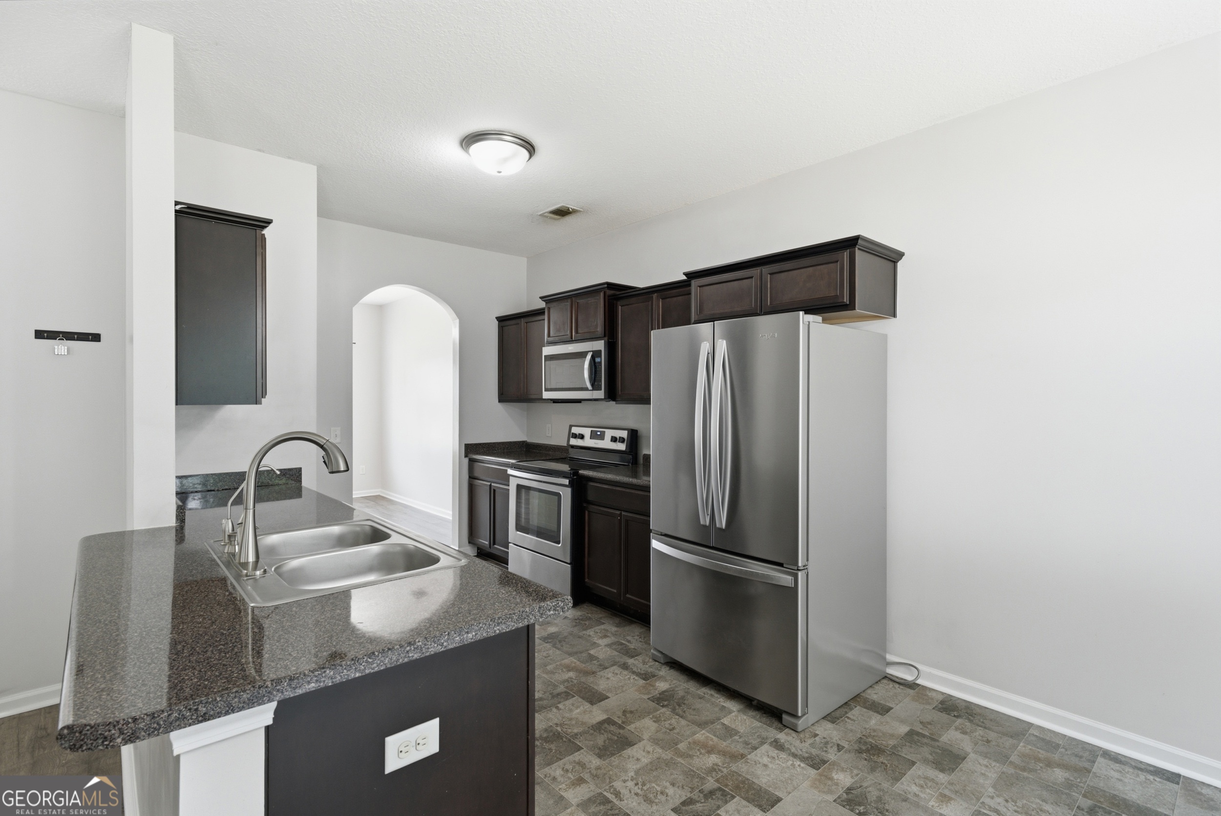 1277 Peacock Trail Property Photo 8