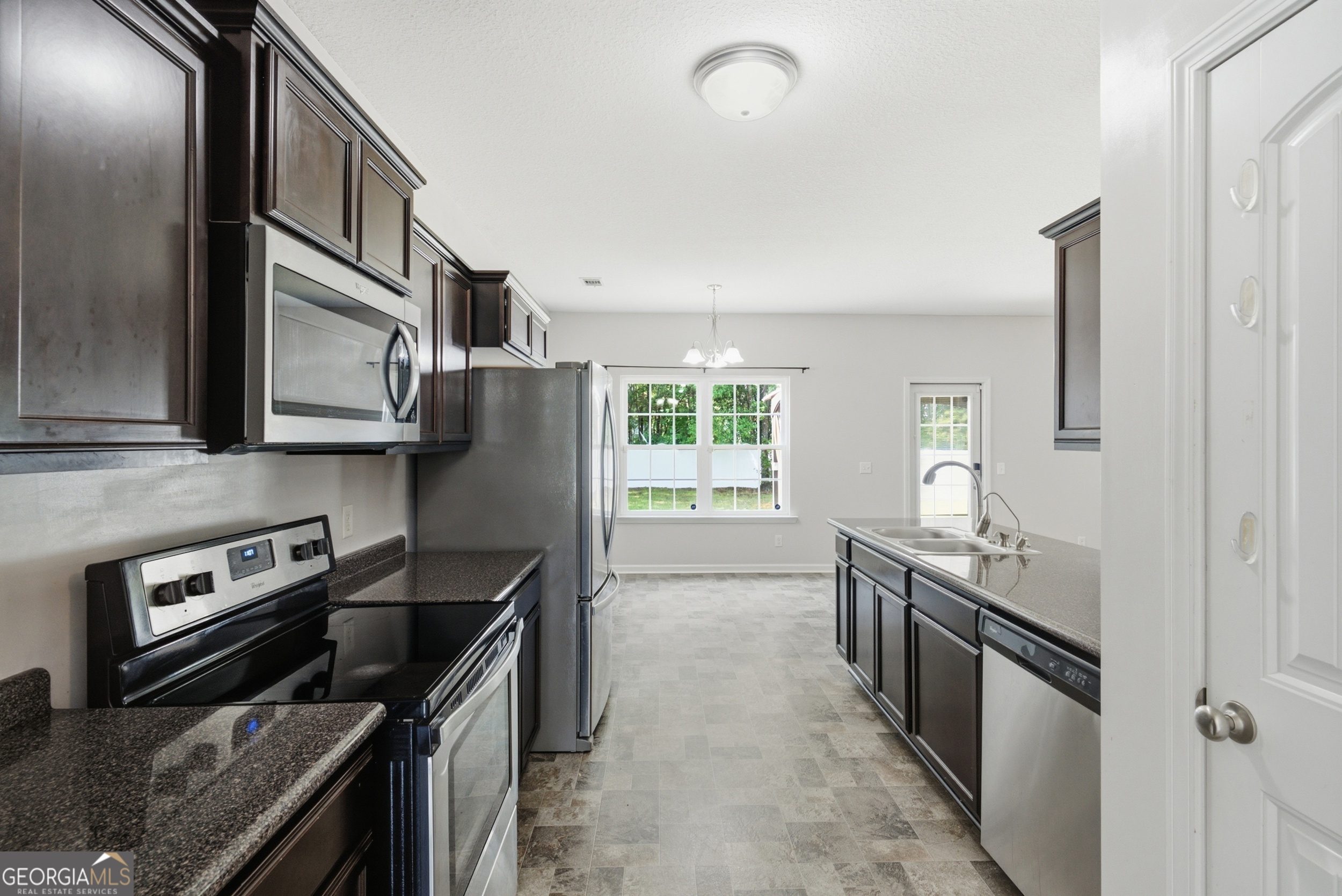 1277 Peacock Trail Property Photo 11