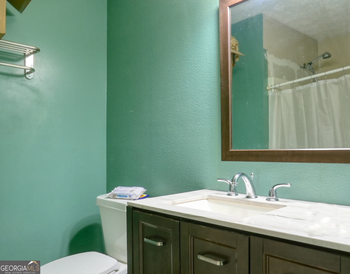 107 Honeysuckle Lane Property Photo 7