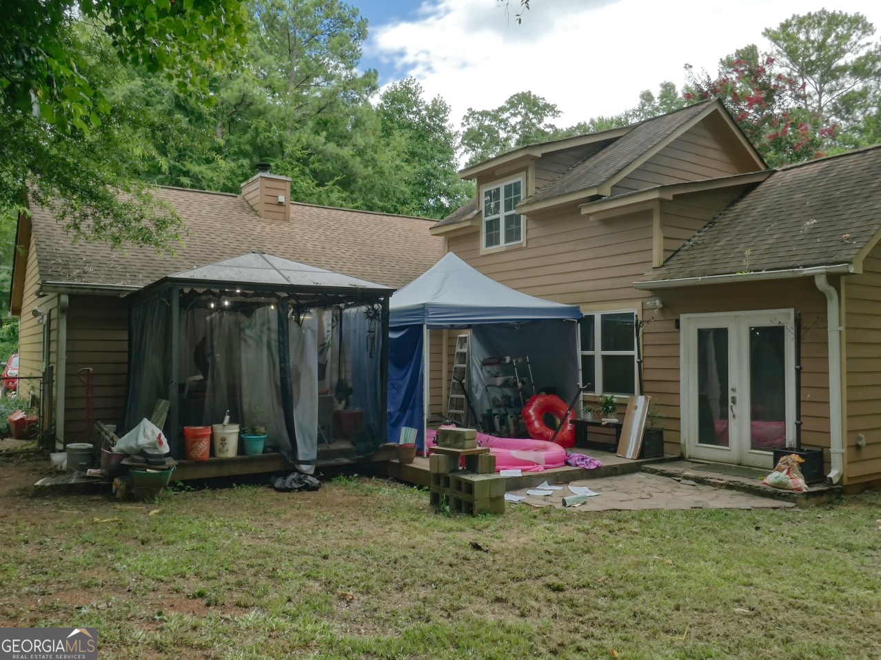107 Honeysuckle Lane Property Photo 11