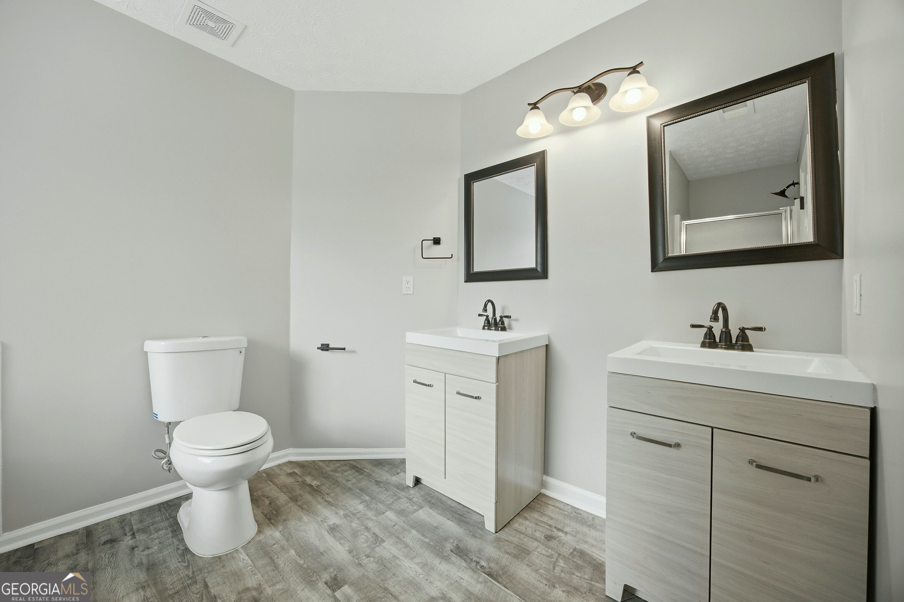 2945 Emerald Springs Drive Property Photo 10