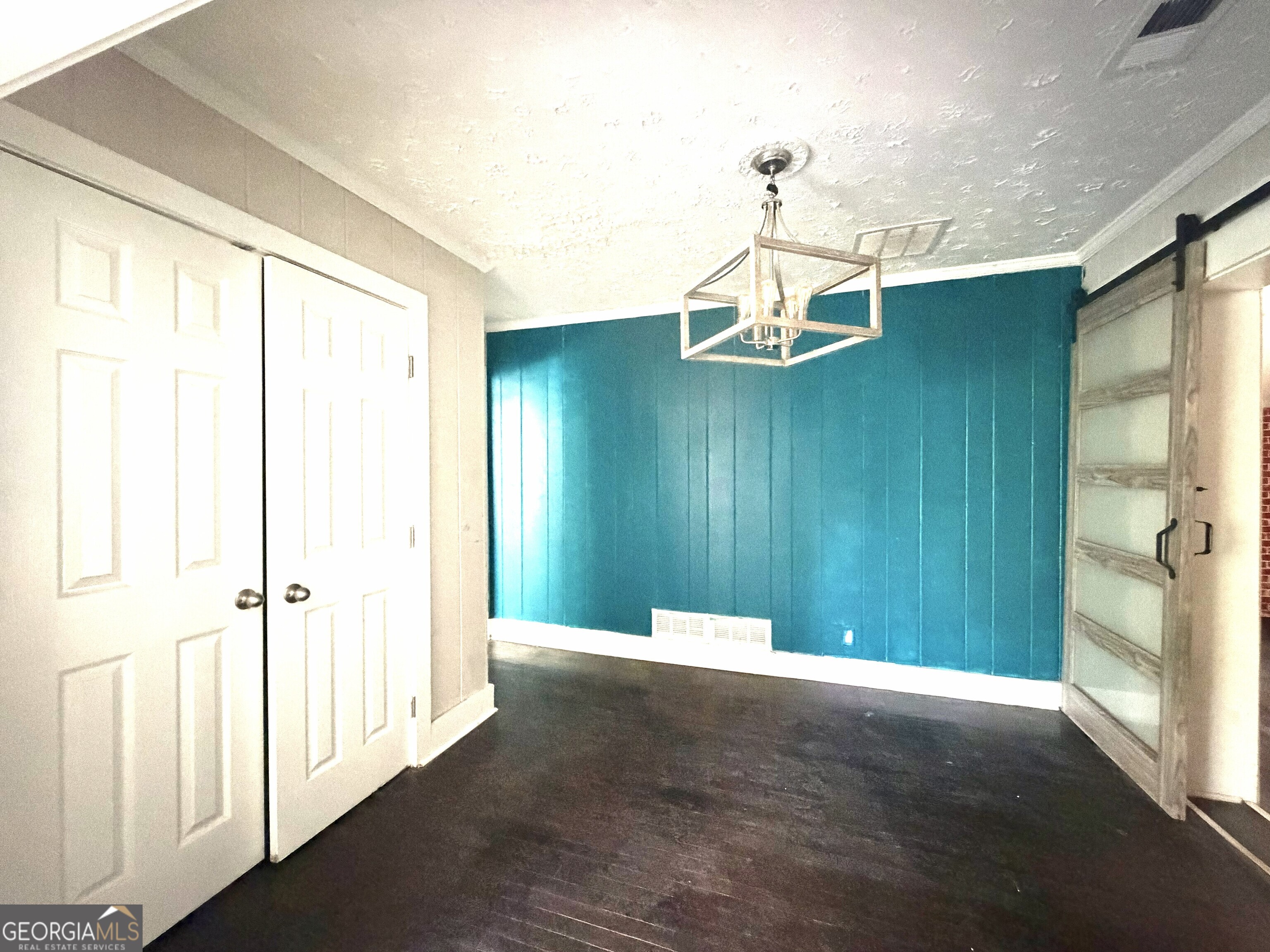 2486 Ivydale Drive Sw Property Photo 8