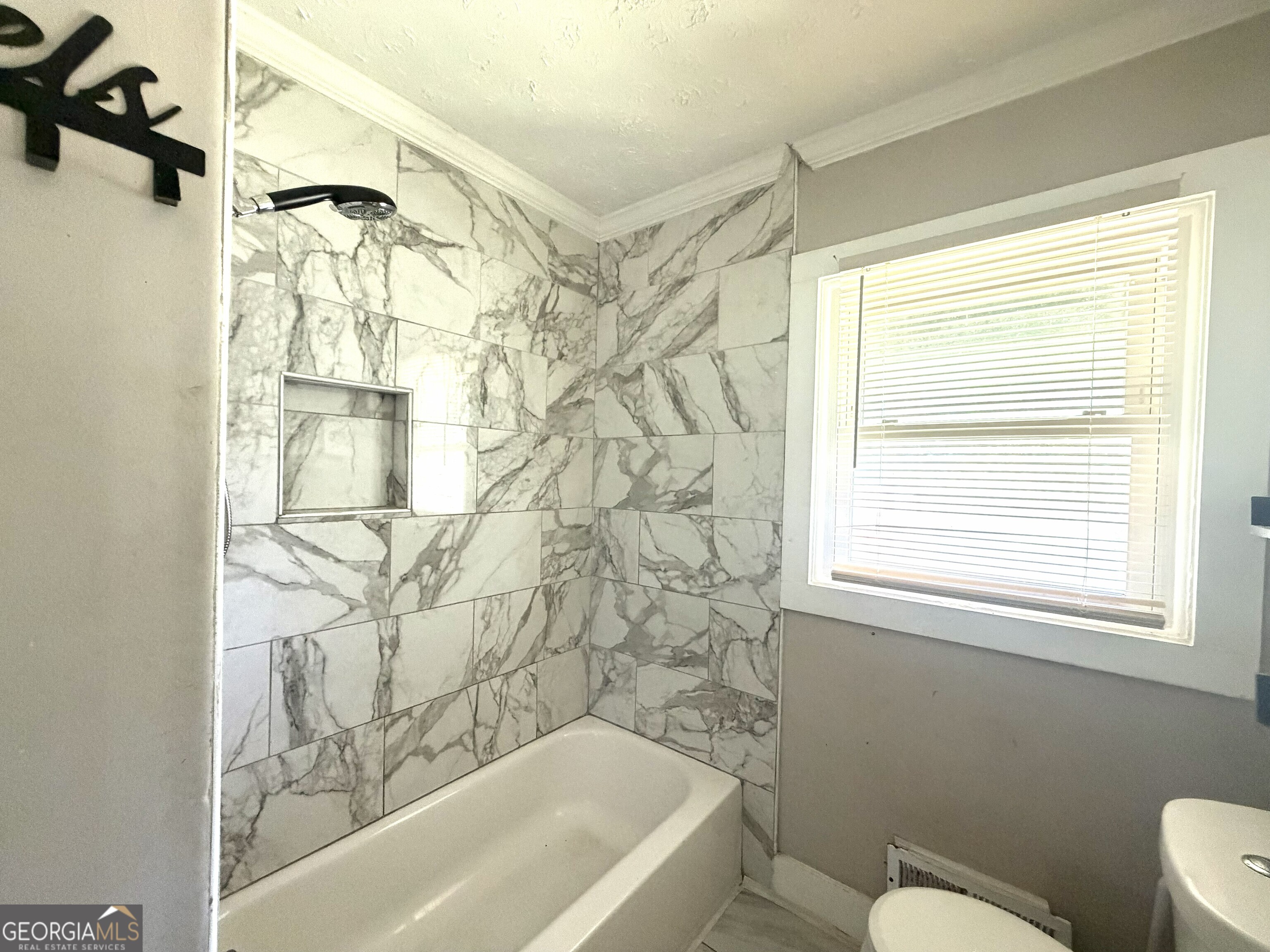 2486 Ivydale Drive Sw Property Photo 12