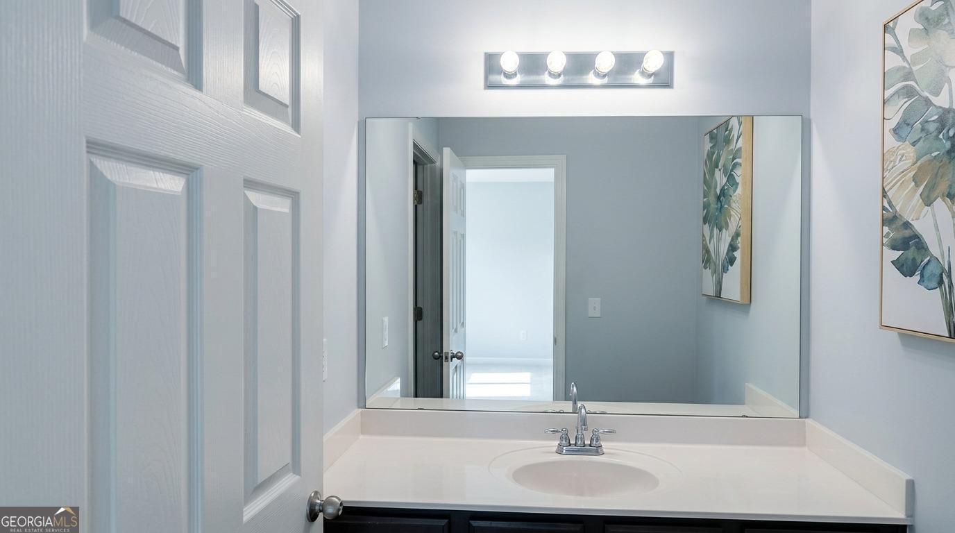 5087 Upper Elm Street Property Photo 8